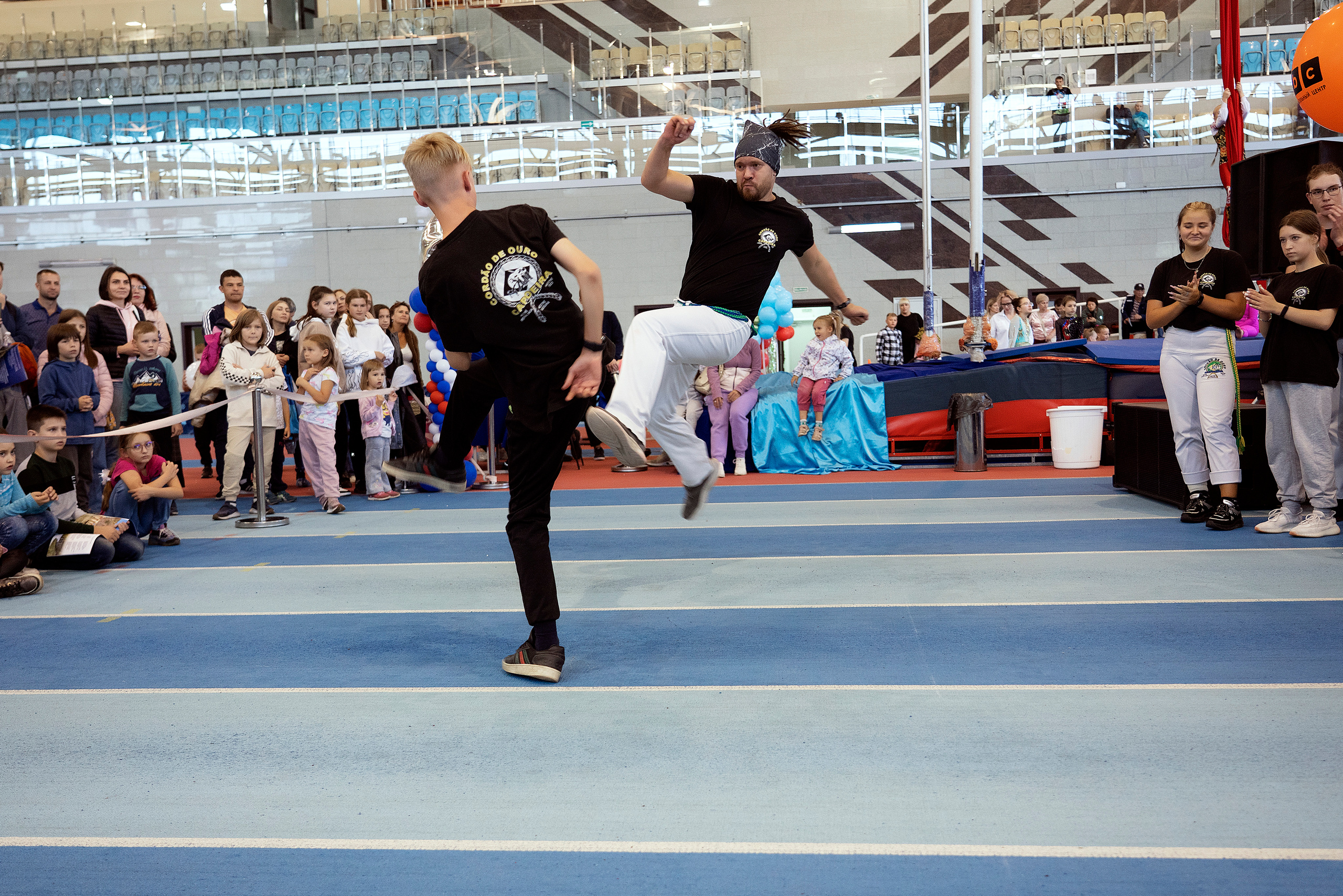 Все любят спорт. Байкал-арена. 10лет. Семейный, детский и школьный фотограф в Иркутске Алёна Зорка