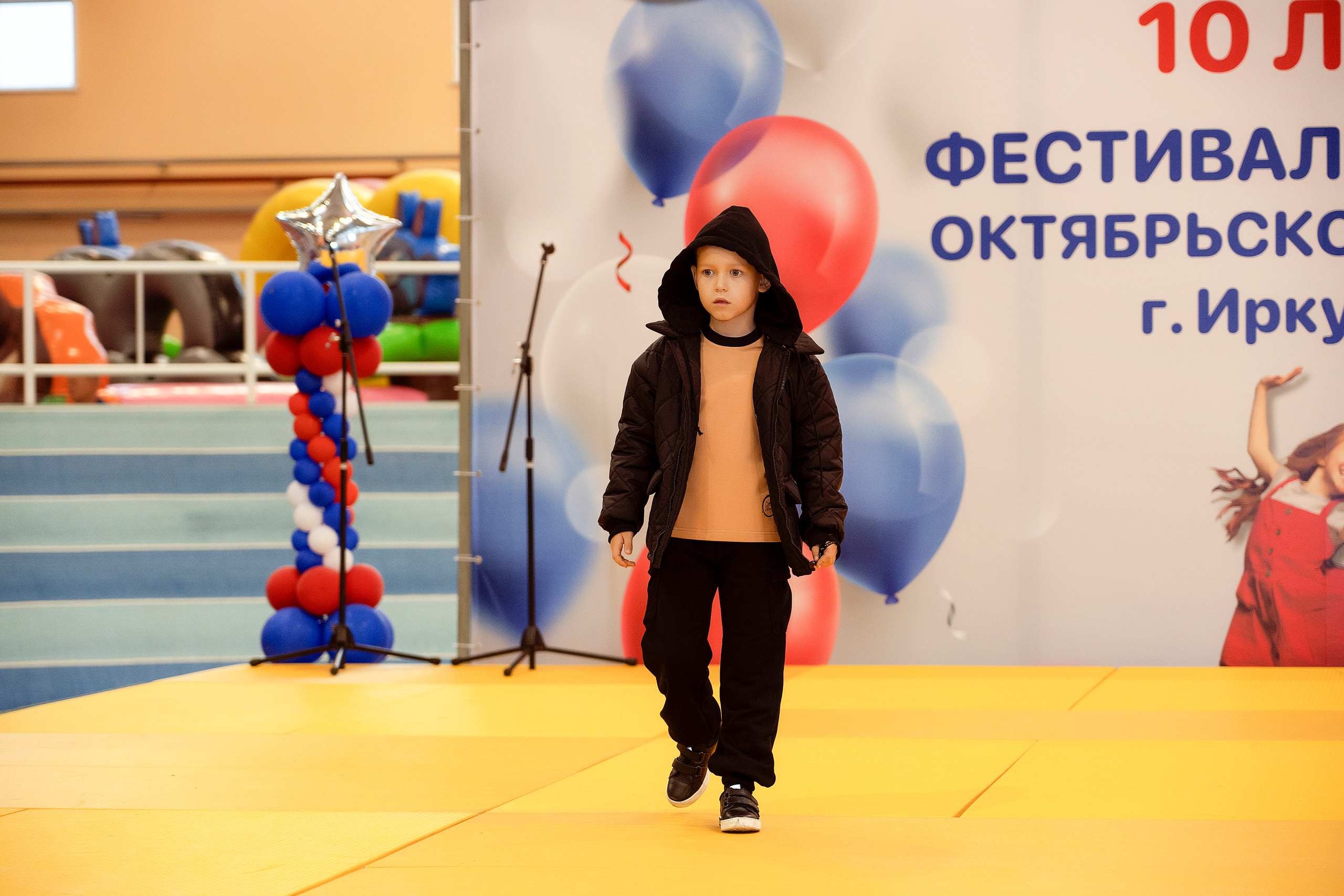 Все любят спорт. Байкал-арена. 10лет. Семейный, детский и школьный фотограф в Иркутске Алёна Зорка