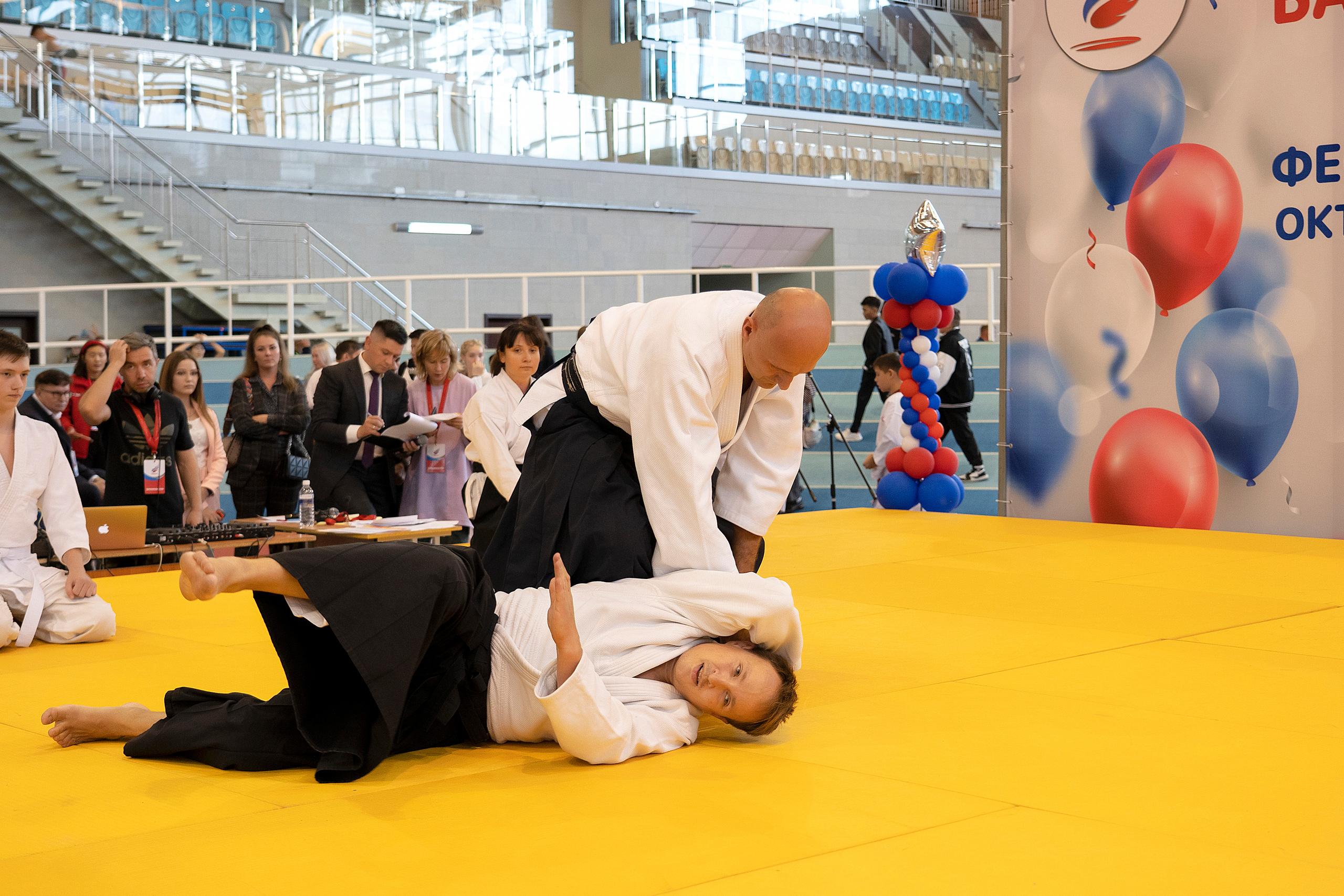 Все любят спорт. Байкал-арена. 10лет. Семейный, детский и школьный фотограф в Иркутске Алёна Зорка