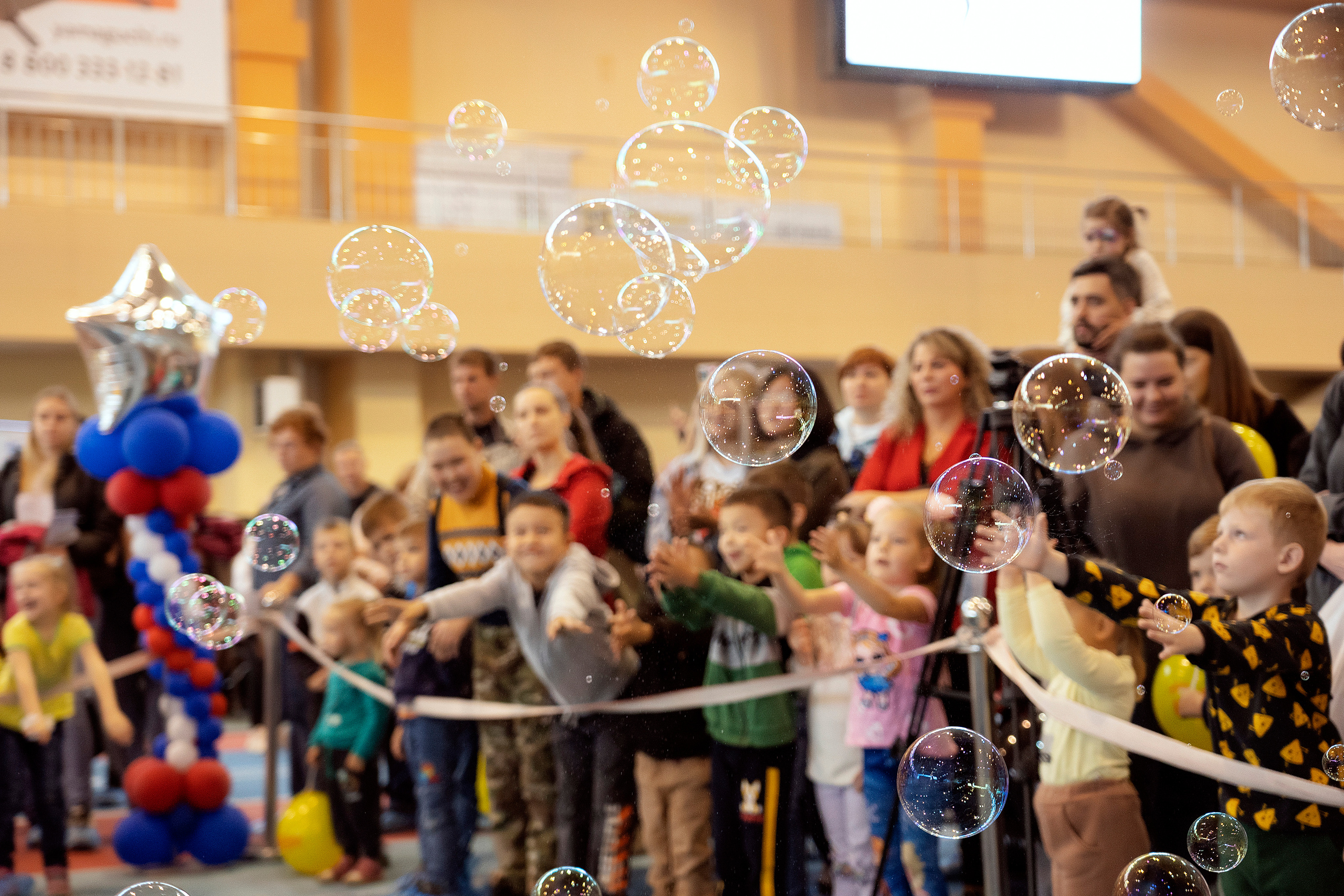 Все любят спорт. Байкал-арена. 10лет. Семейный, детский и школьный фотограф в Иркутске Алёна Зорка
