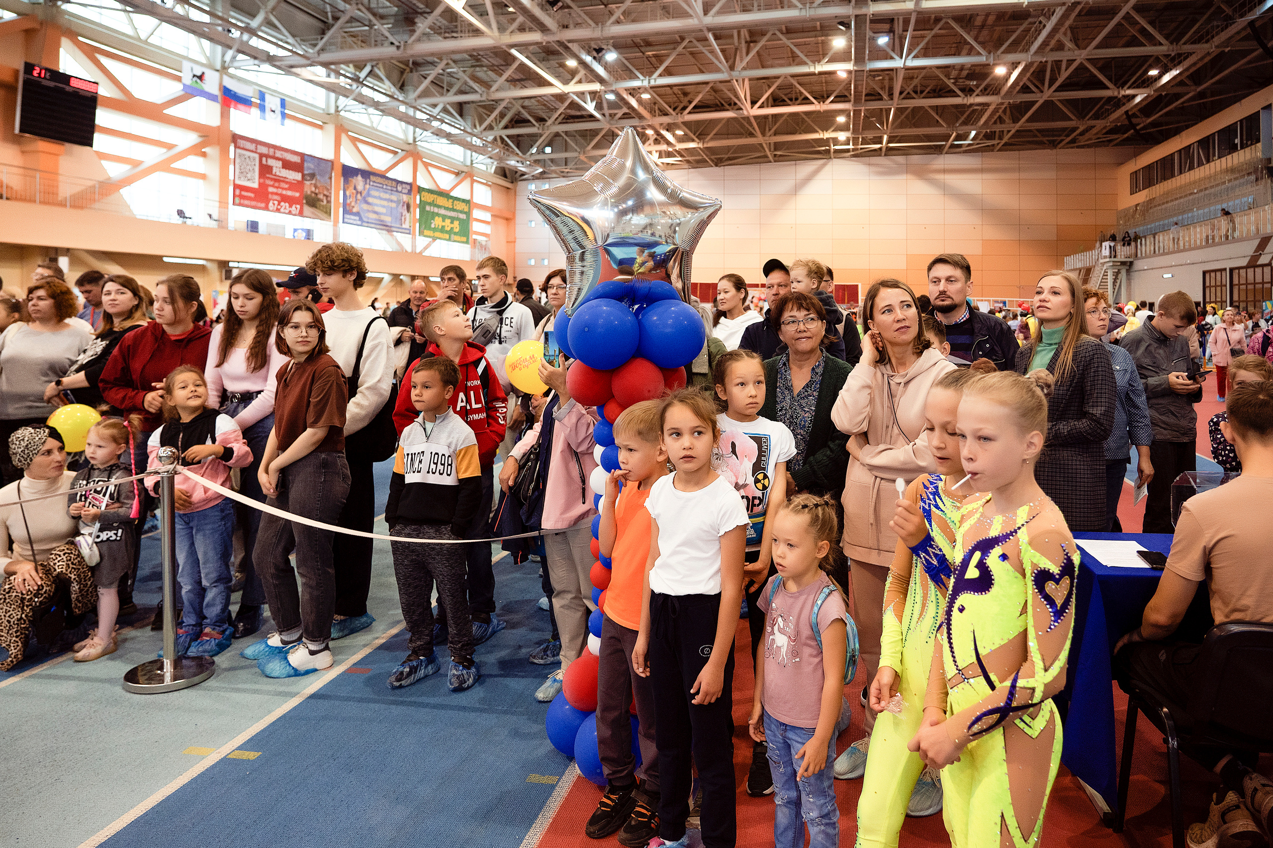 Все любят спорт. Байкал-арена. 10лет. Семейный, детский и школьный фотограф в Иркутске Алёна Зорка