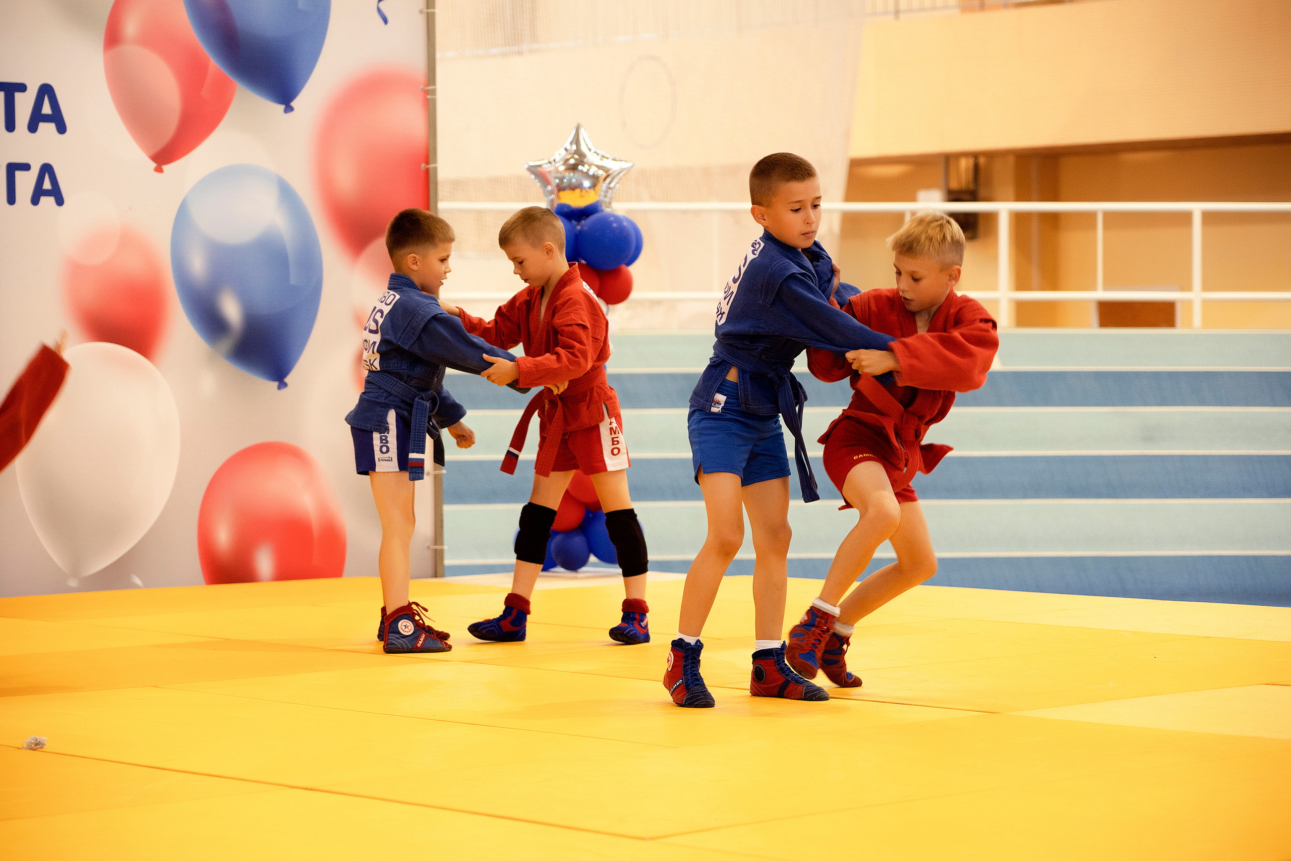 Все любят спорт. Байкал-арена. 10лет. Семейный, детский и школьный фотограф в Иркутске Алёна Зорка