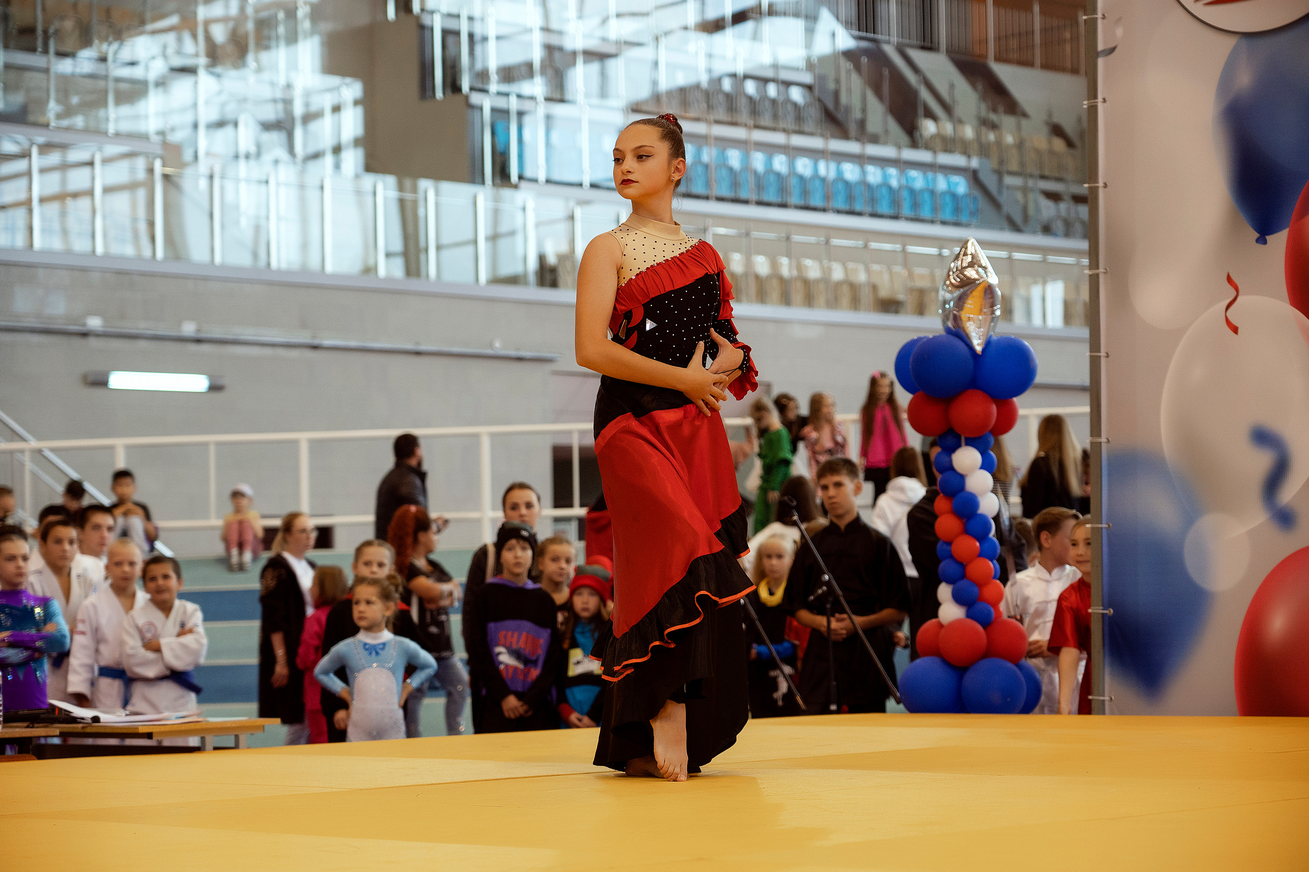 Все любят спорт. Байкал-арена. 10лет. Семейный, детский и школьный фотограф в Иркутске Алёна Зорка