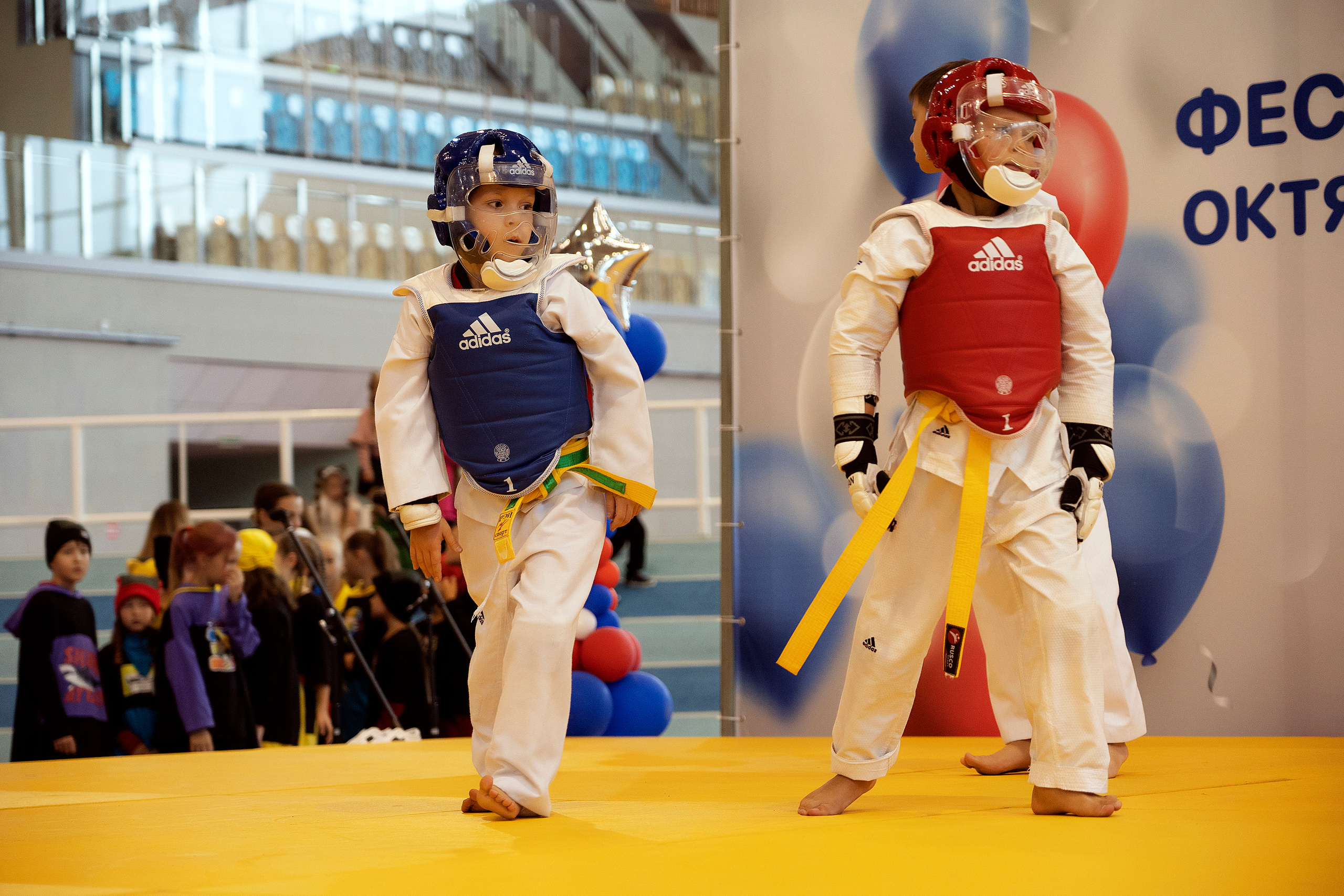 Все любят спорт. Байкал-арена. 10лет. Семейный, детский и школьный фотограф в Иркутске Алёна Зорка
