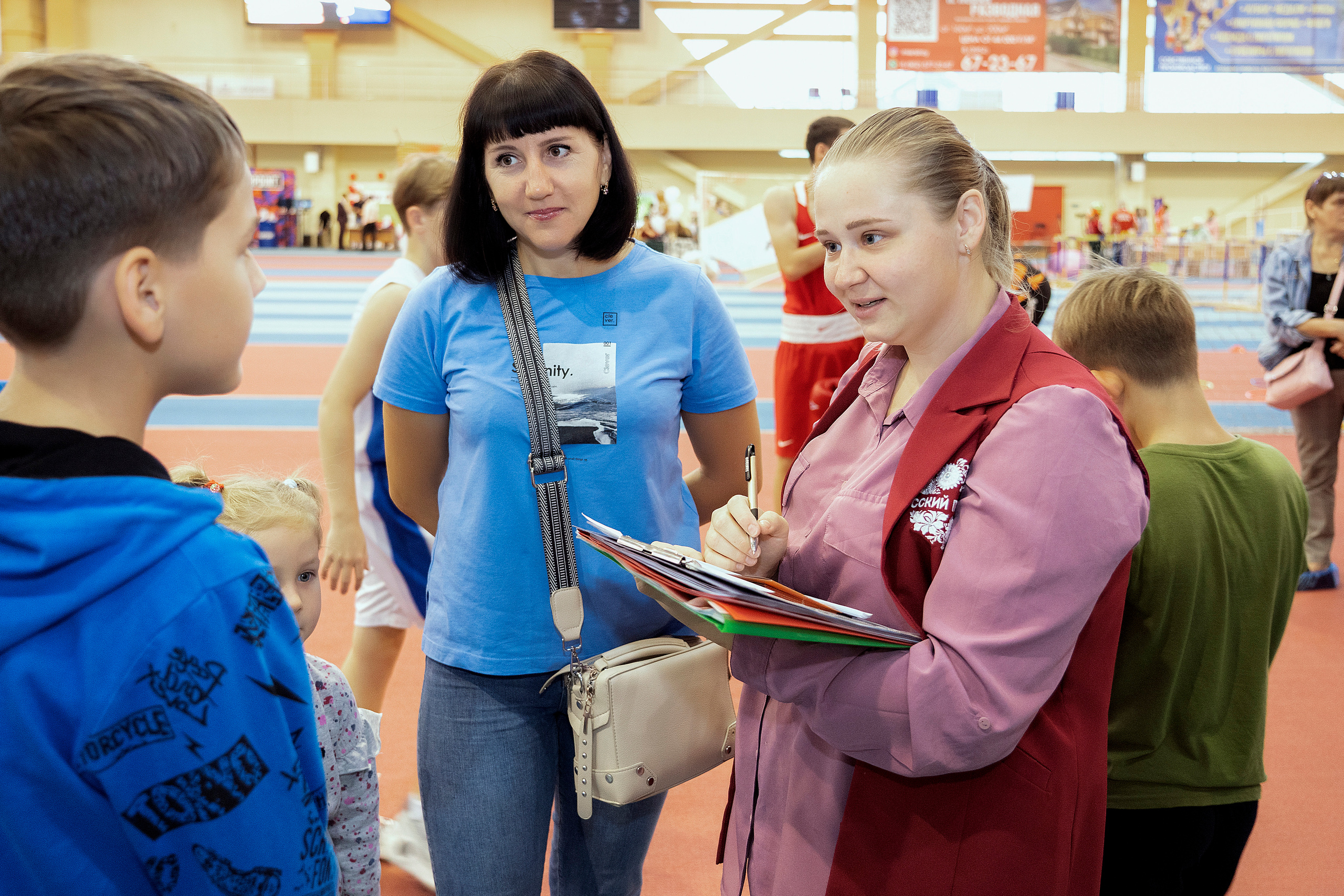 Все любят спорт. Байкал-арена. 10лет. Семейный, детский и школьный фотограф в Иркутске Алёна Зорка