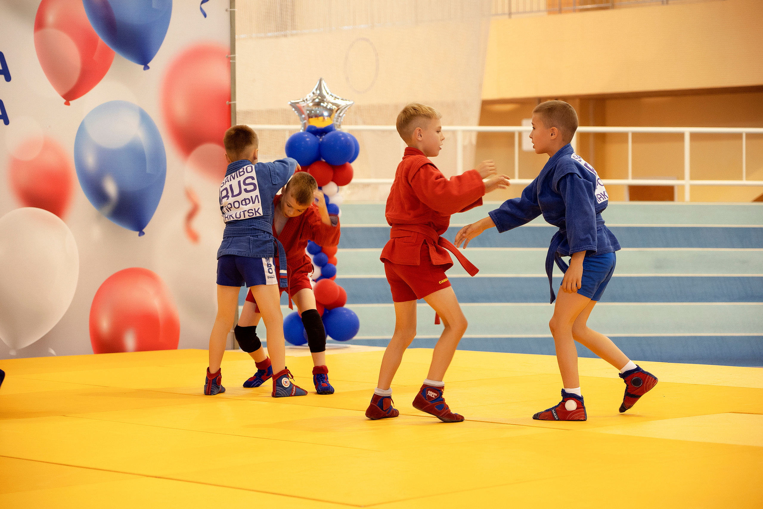 Все любят спорт. Байкал-арена. 10лет. Семейный, детский и школьный фотограф в Иркутске Алёна Зорка