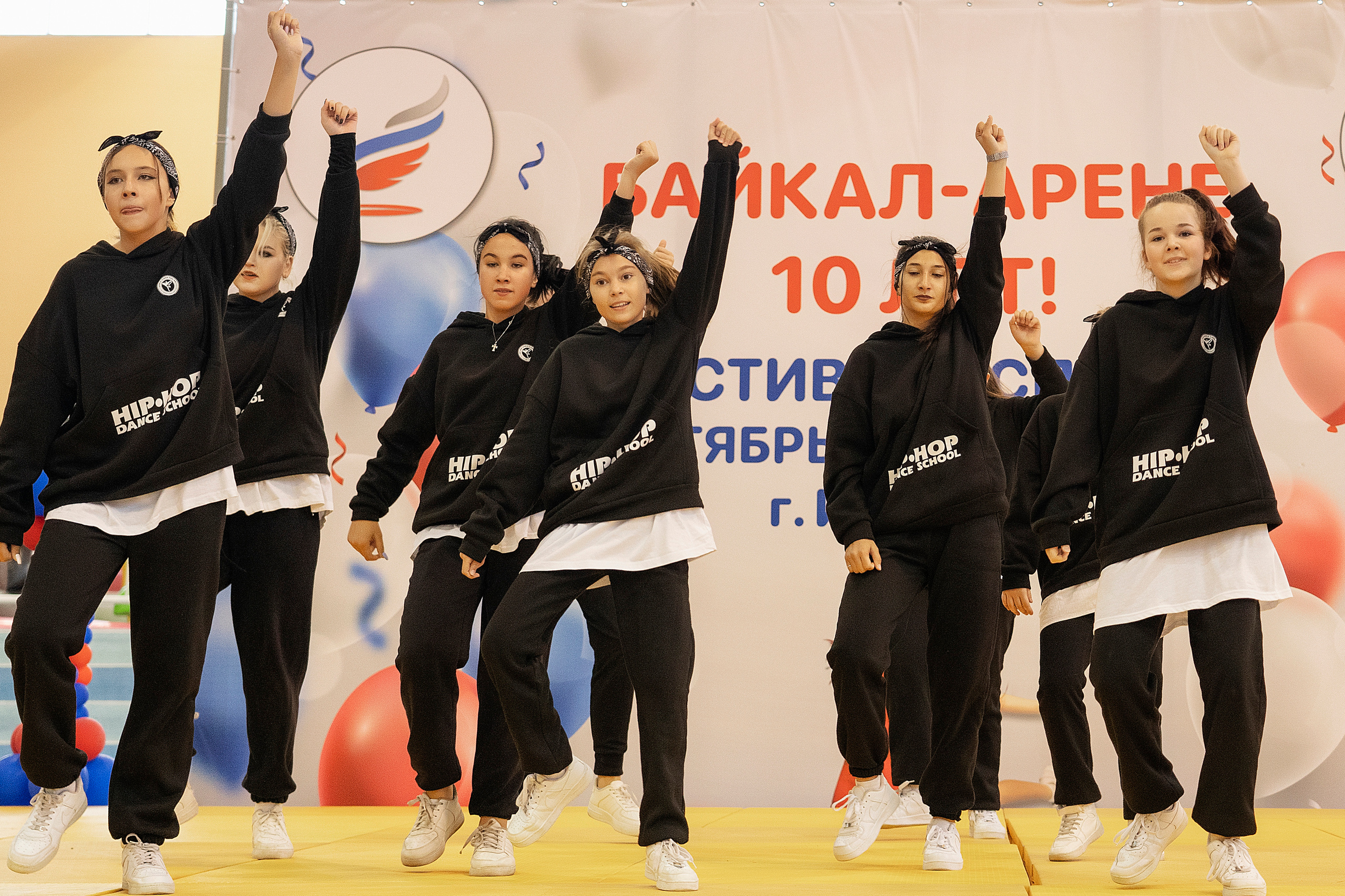 Все любят спорт. Байкал-арена. 10лет. Семейный, детский и школьный фотограф в Иркутске Алёна Зорка