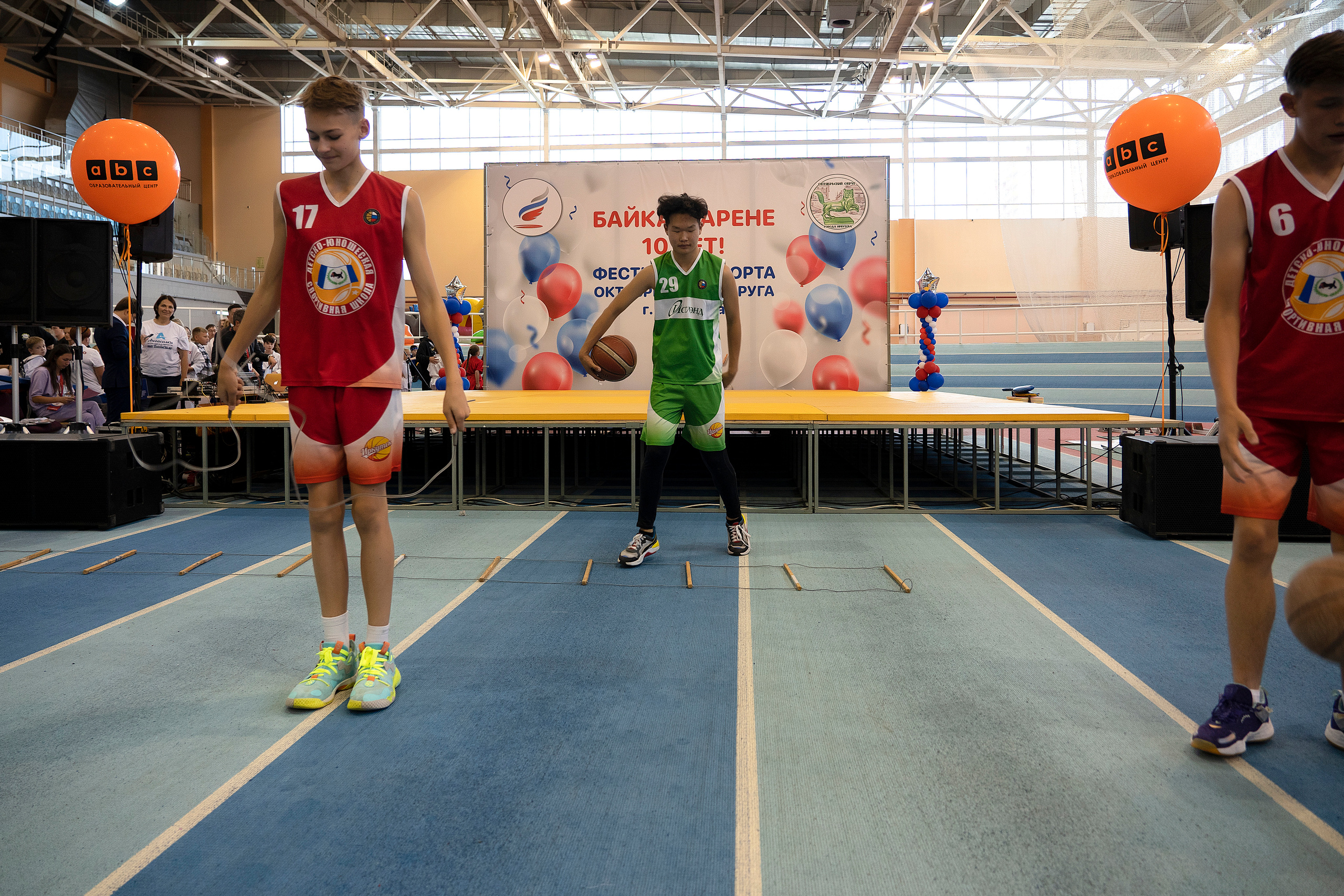 Все любят спорт. Байкал-арена. 10лет. Семейный, детский и школьный фотограф в Иркутске Алёна Зорка