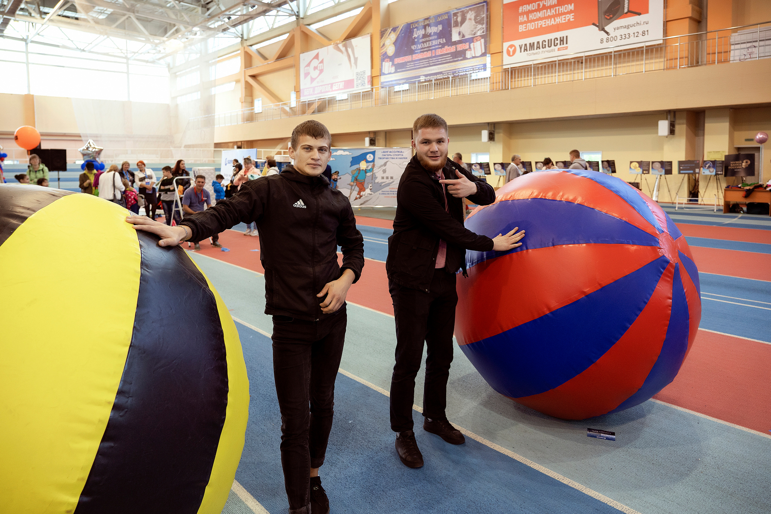 Все любят спорт. Байкал-арена. 10лет. Семейный, детский и школьный фотограф в Иркутске Алёна Зорка