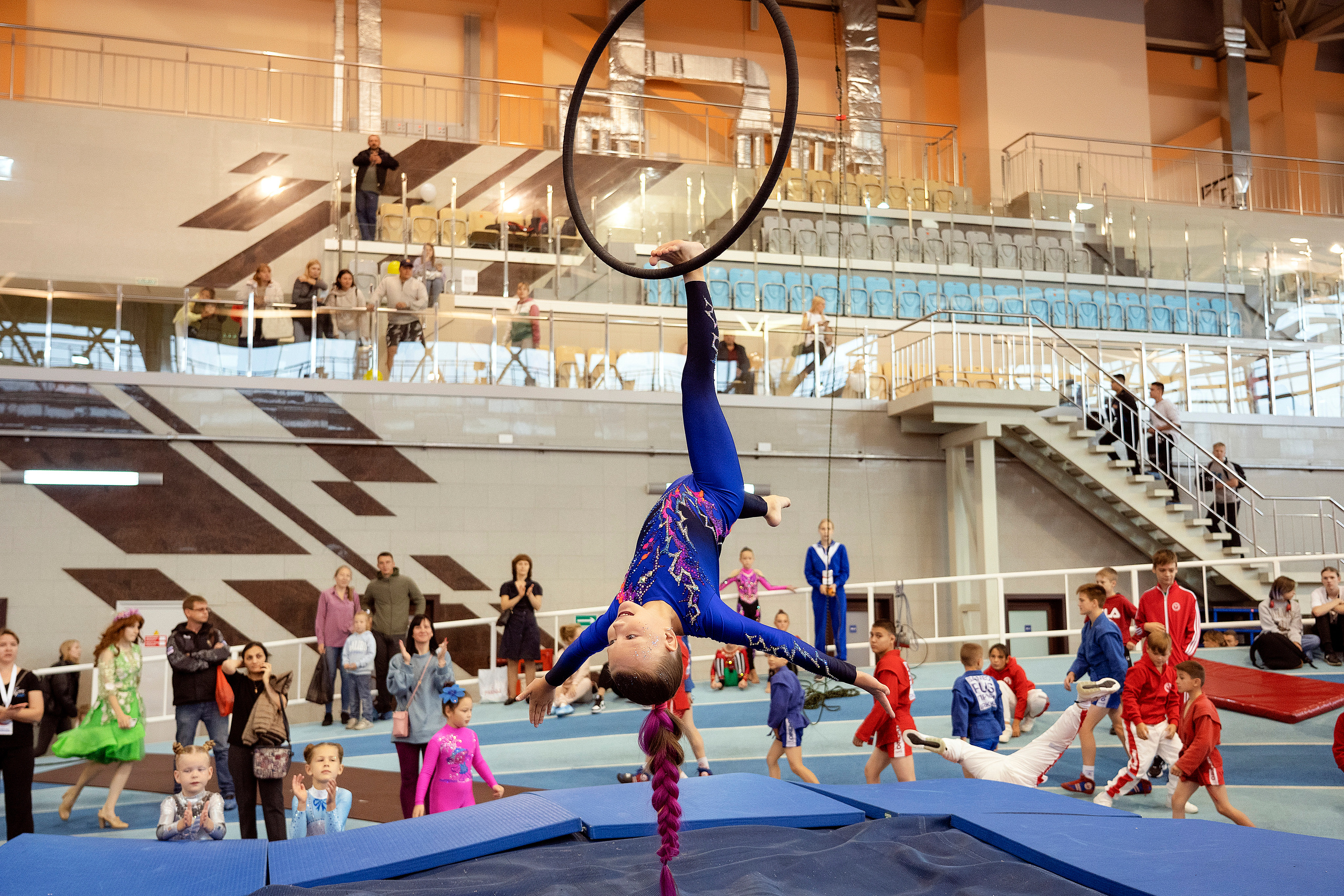 Все любят спорт. Байкал-арена. 10лет. Семейный, детский и школьный фотограф в Иркутске Алёна Зорка