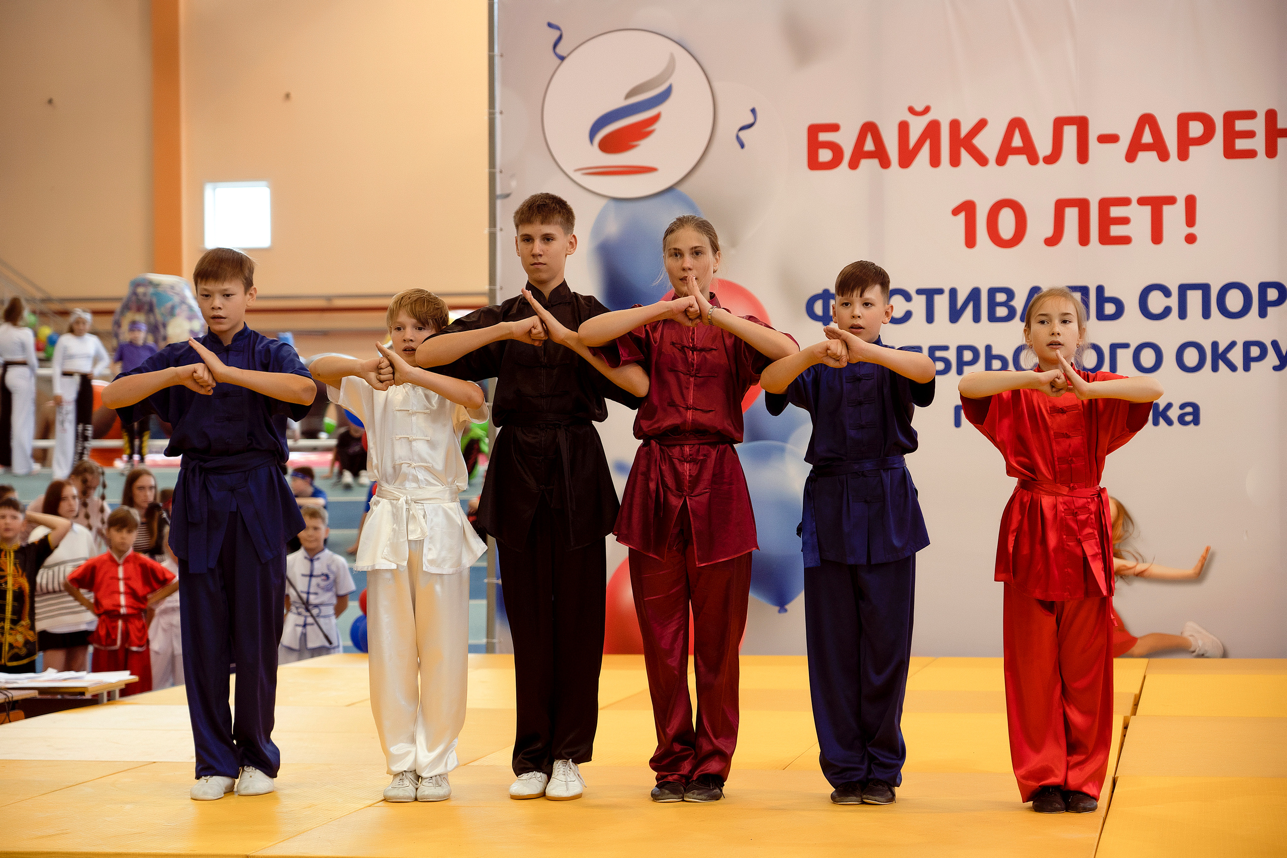 Все любят спорт. Байкал-арена. 10лет. Семейный, детский и школьный фотограф в Иркутске Алёна Зорка