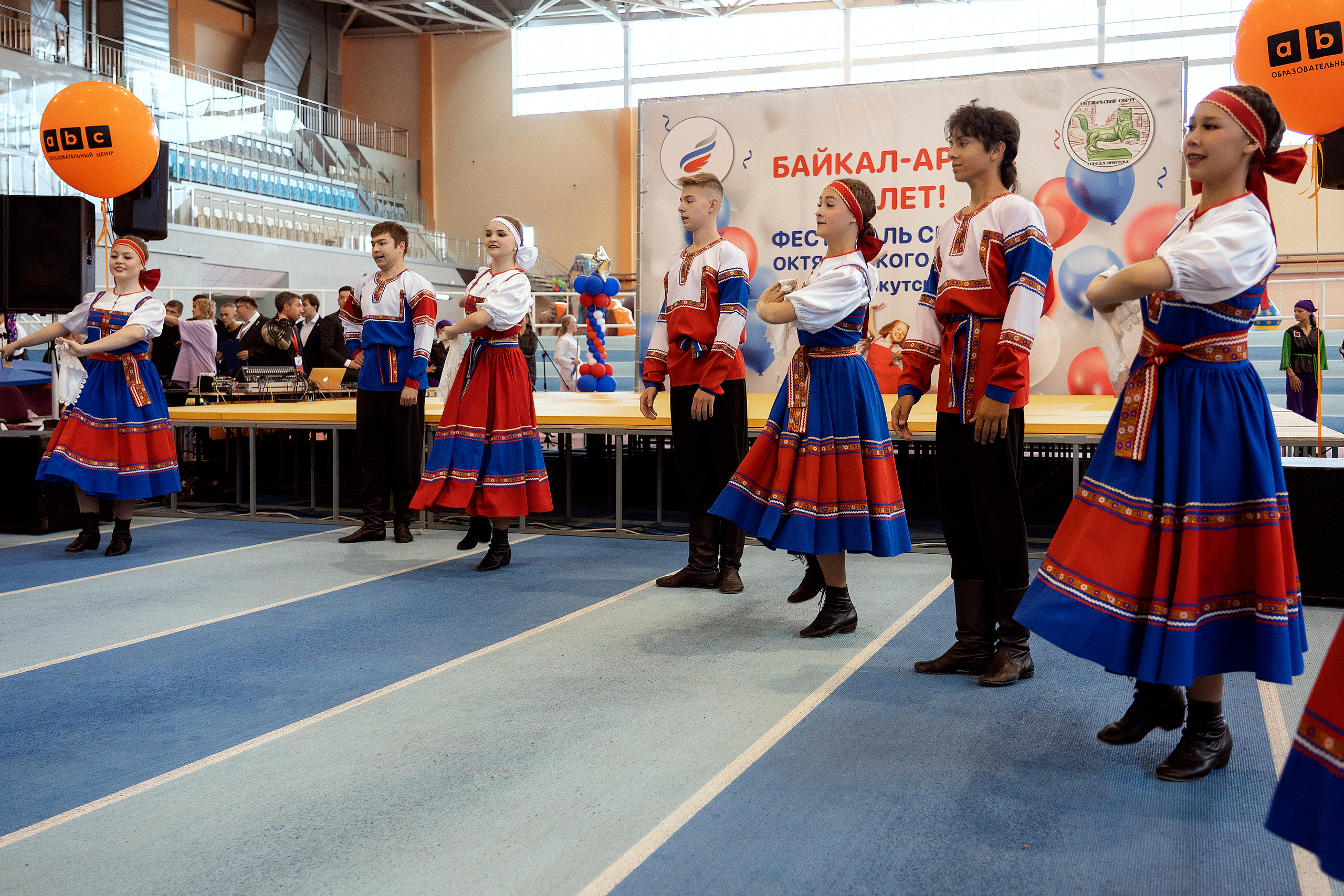 Все любят спорт. Байкал-арена. 10лет. Семейный, детский и школьный фотограф в Иркутске Алёна Зорка