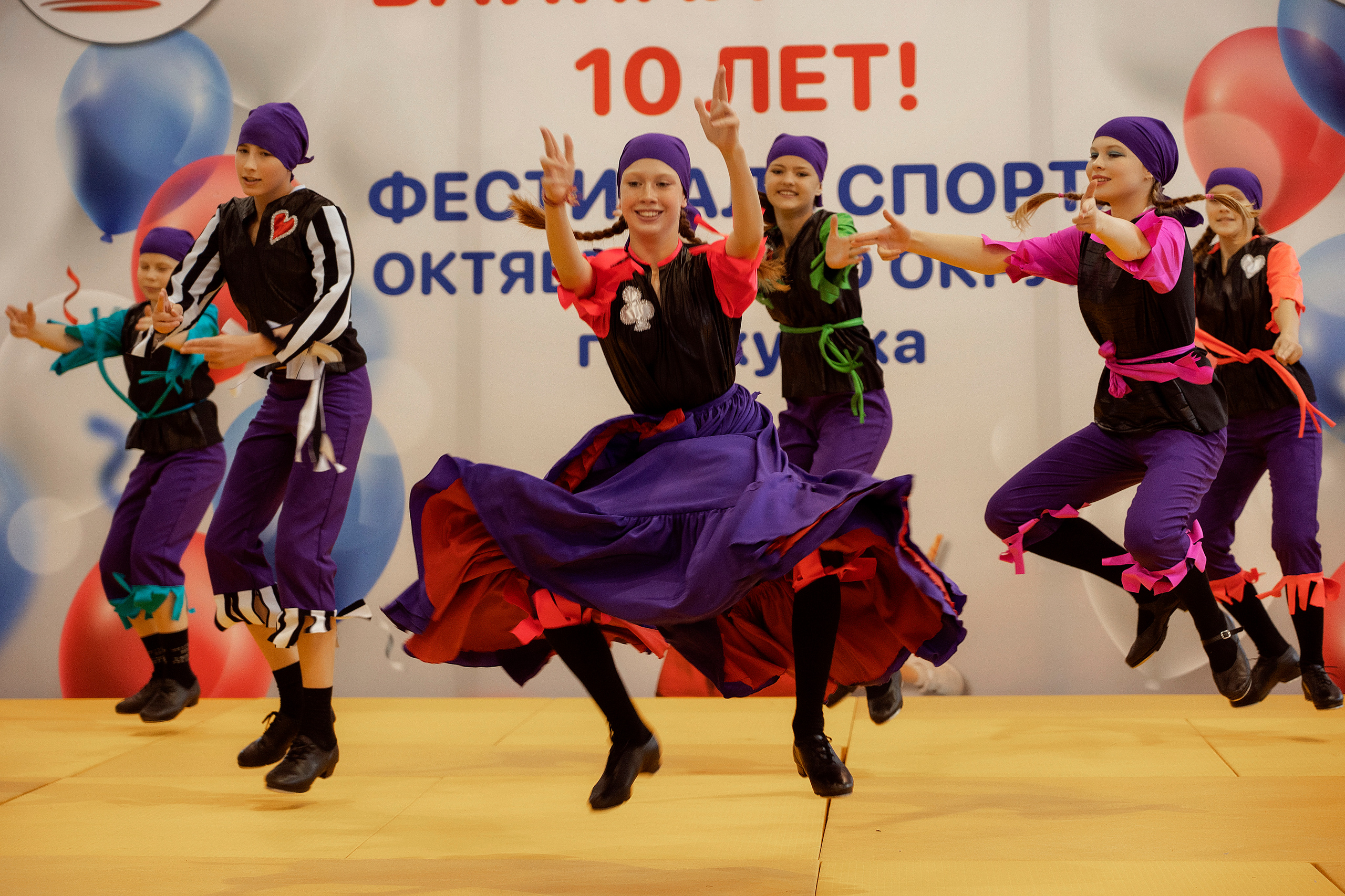 Все любят спорт. Байкал-арена. 10лет. Семейный, детский и школьный фотограф в Иркутске Алёна Зорка