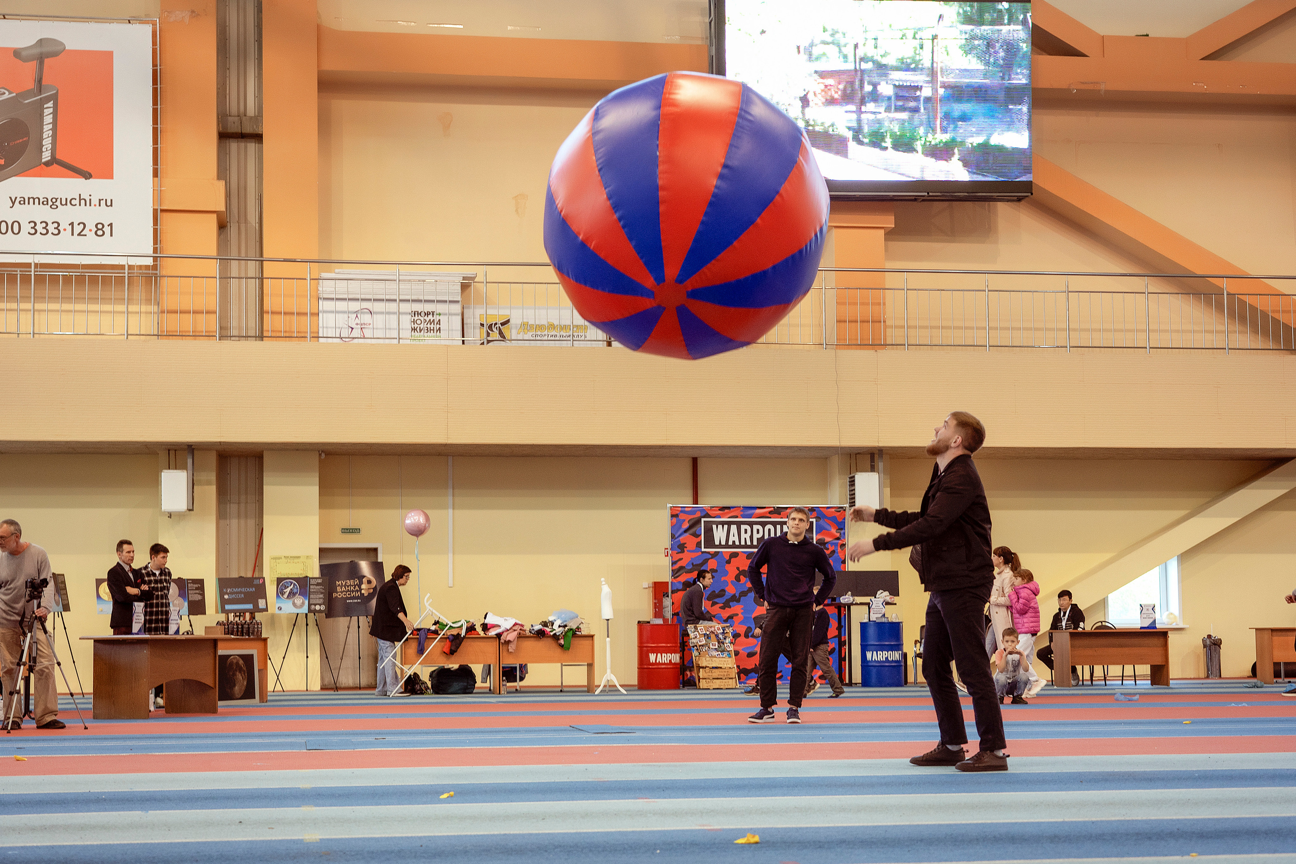 Все любят спорт. Байкал-арена. 10лет. Семейный, детский и школьный фотограф в Иркутске Алёна Зорка
