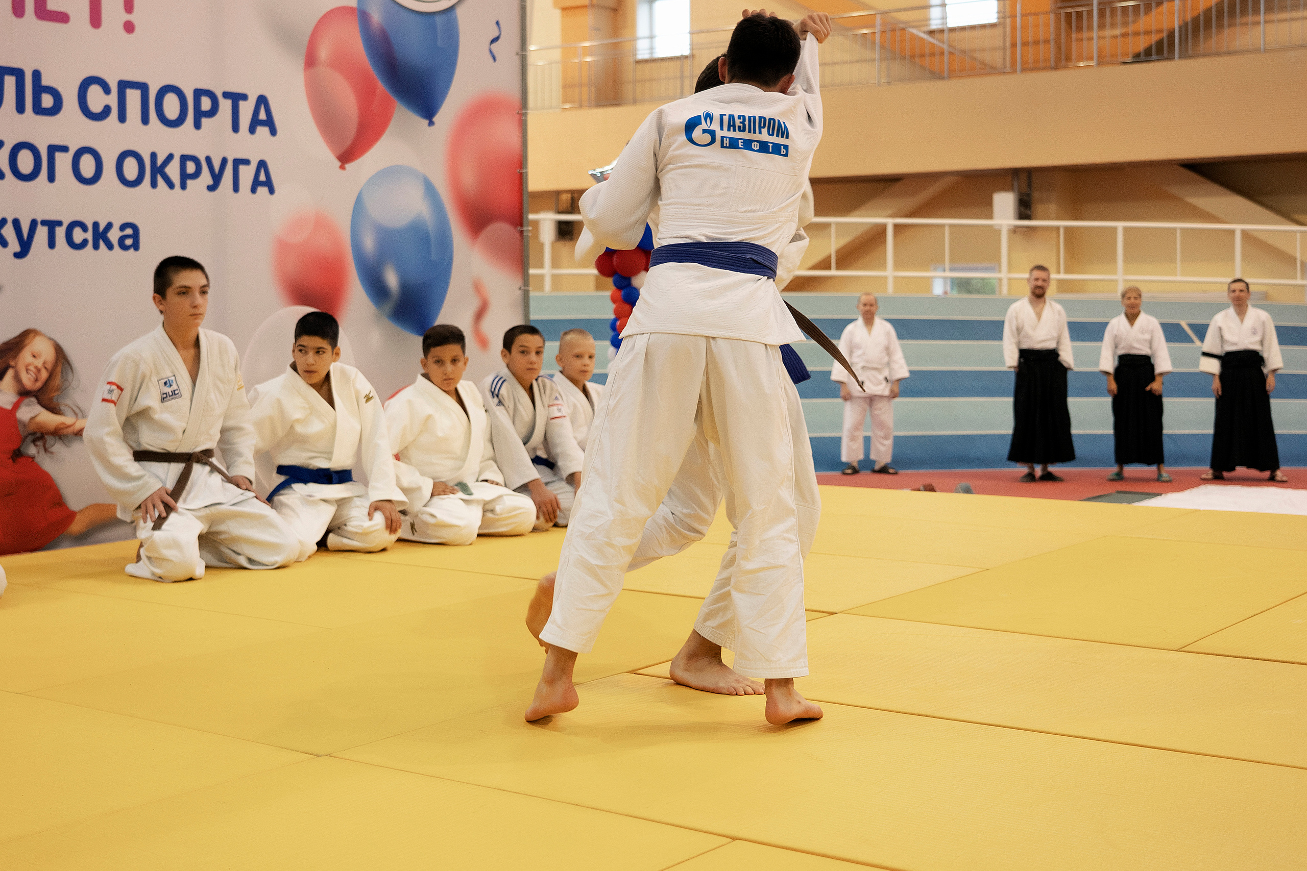 Все любят спорт. Байкал-арена. 10лет. Семейный, детский и школьный фотограф в Иркутске Алёна Зорка