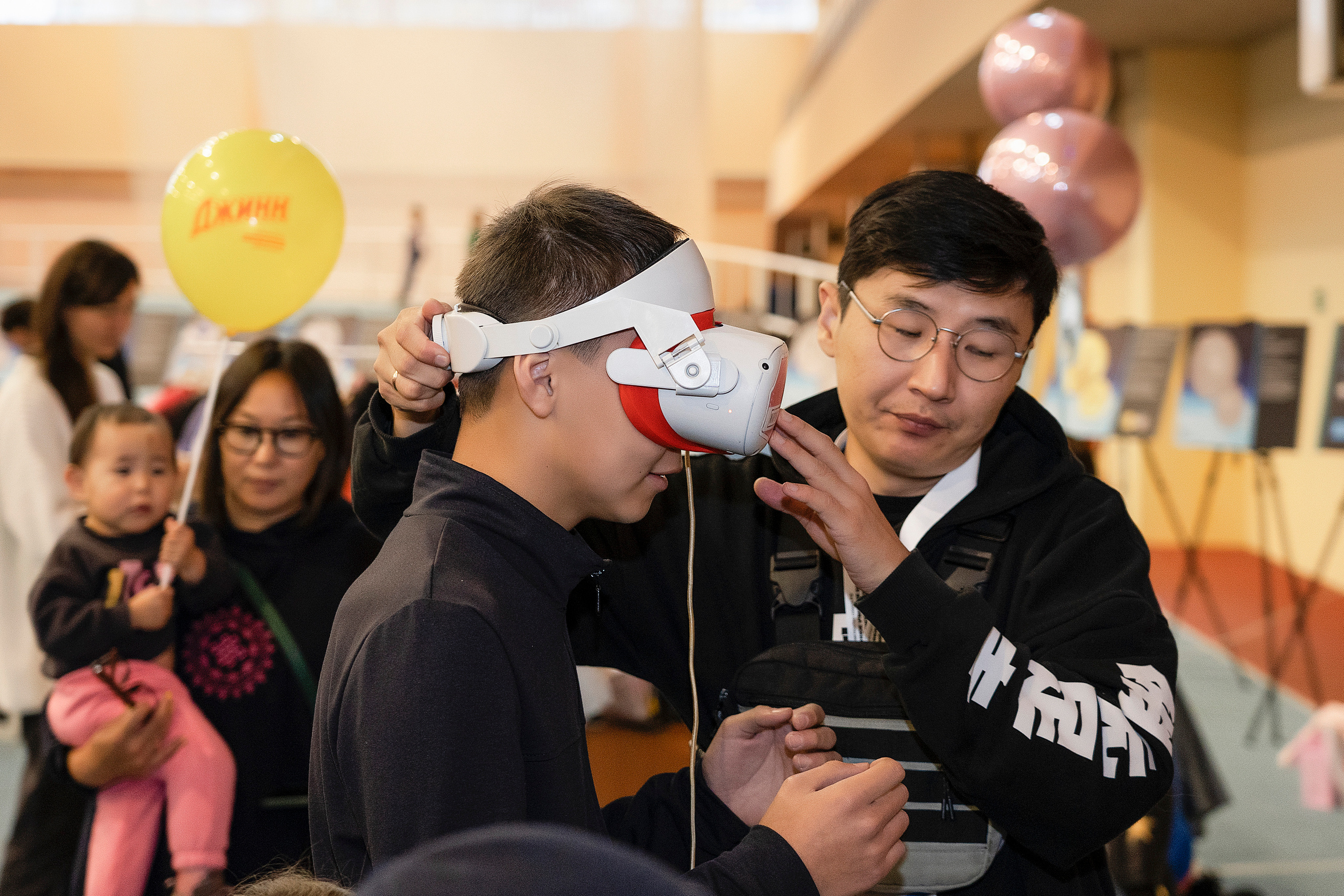 Все любят спорт. Байкал-арена. 10лет. Семейный, детский и школьный фотограф в Иркутске Алёна Зорка