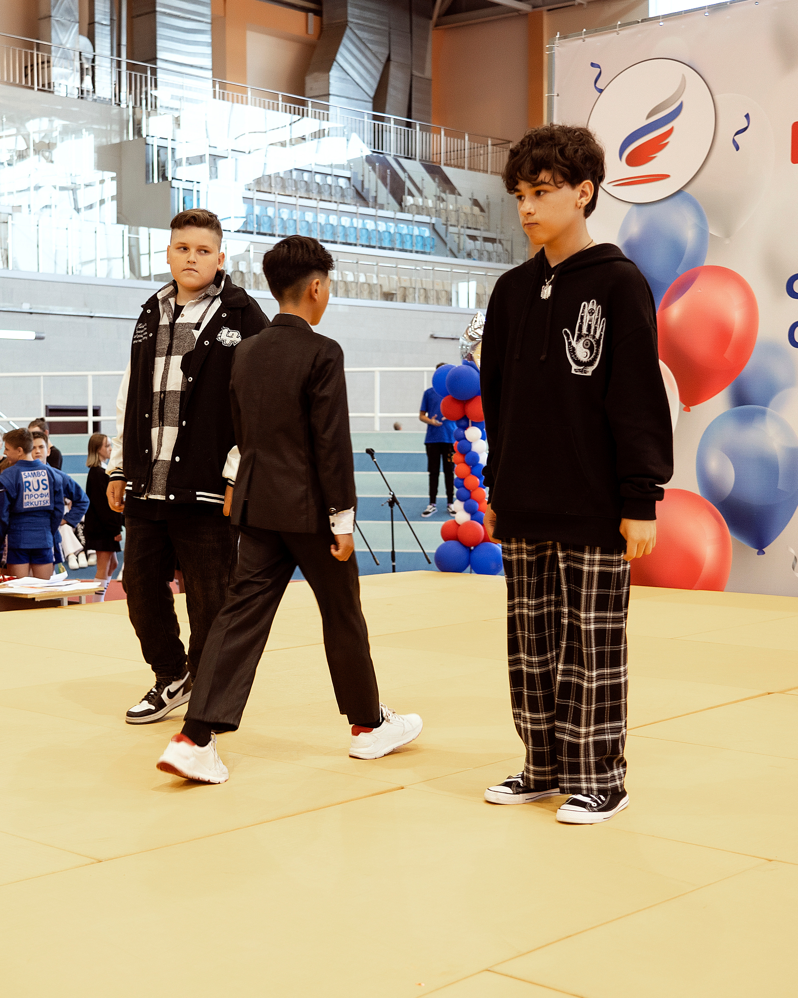 Все любят спорт. Байкал-арена. 10лет. Семейный, детский и школьный фотограф в Иркутске Алёна Зорка