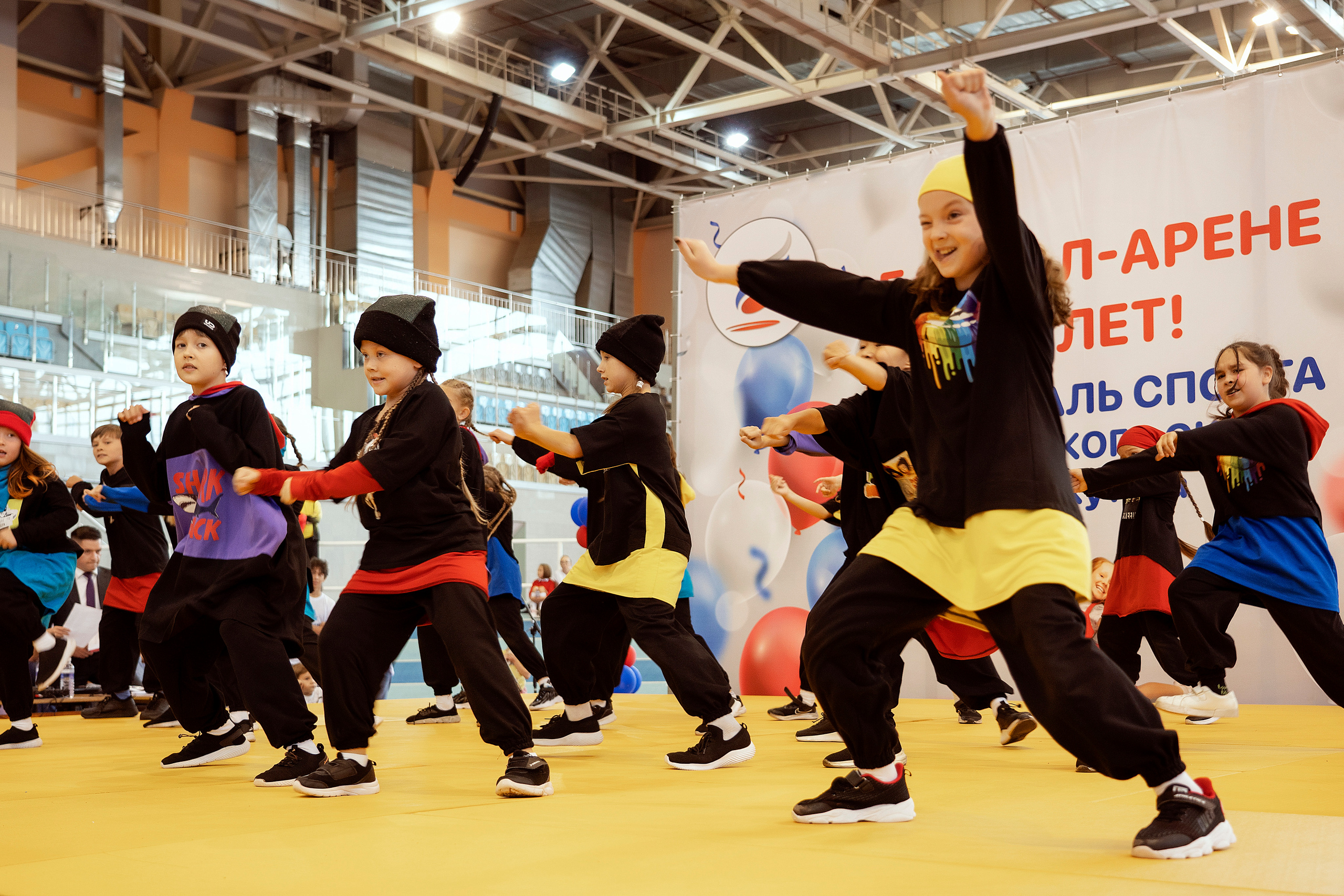 Все любят спорт. Байкал-арена. 10лет. Семейный, детский и школьный фотограф в Иркутске Алёна Зорка