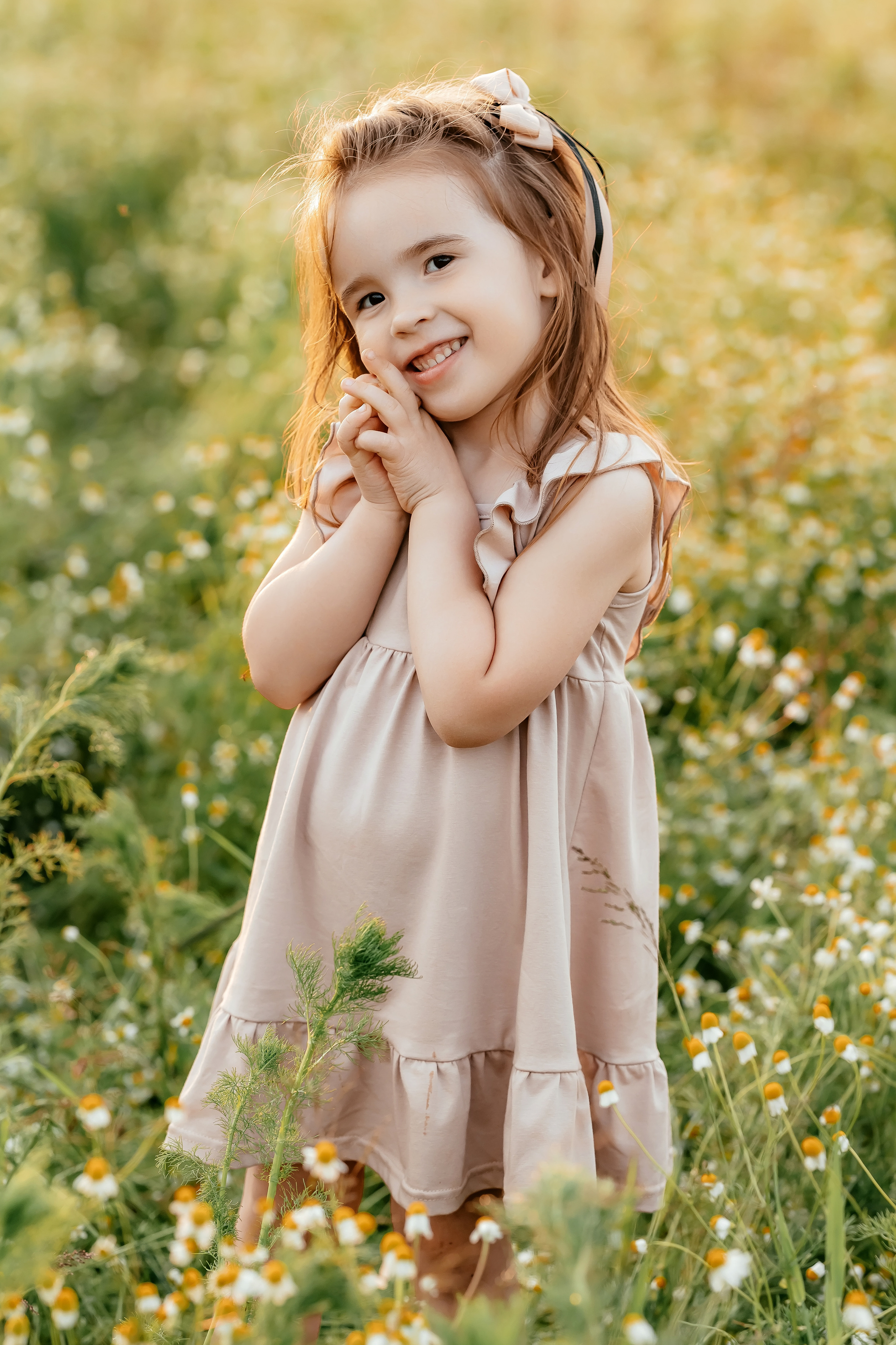 Ира, ромашковое поле, Фрязино. Свадебный и семейный фотограф Виктория Носачёва. Щелково, Москва и МО