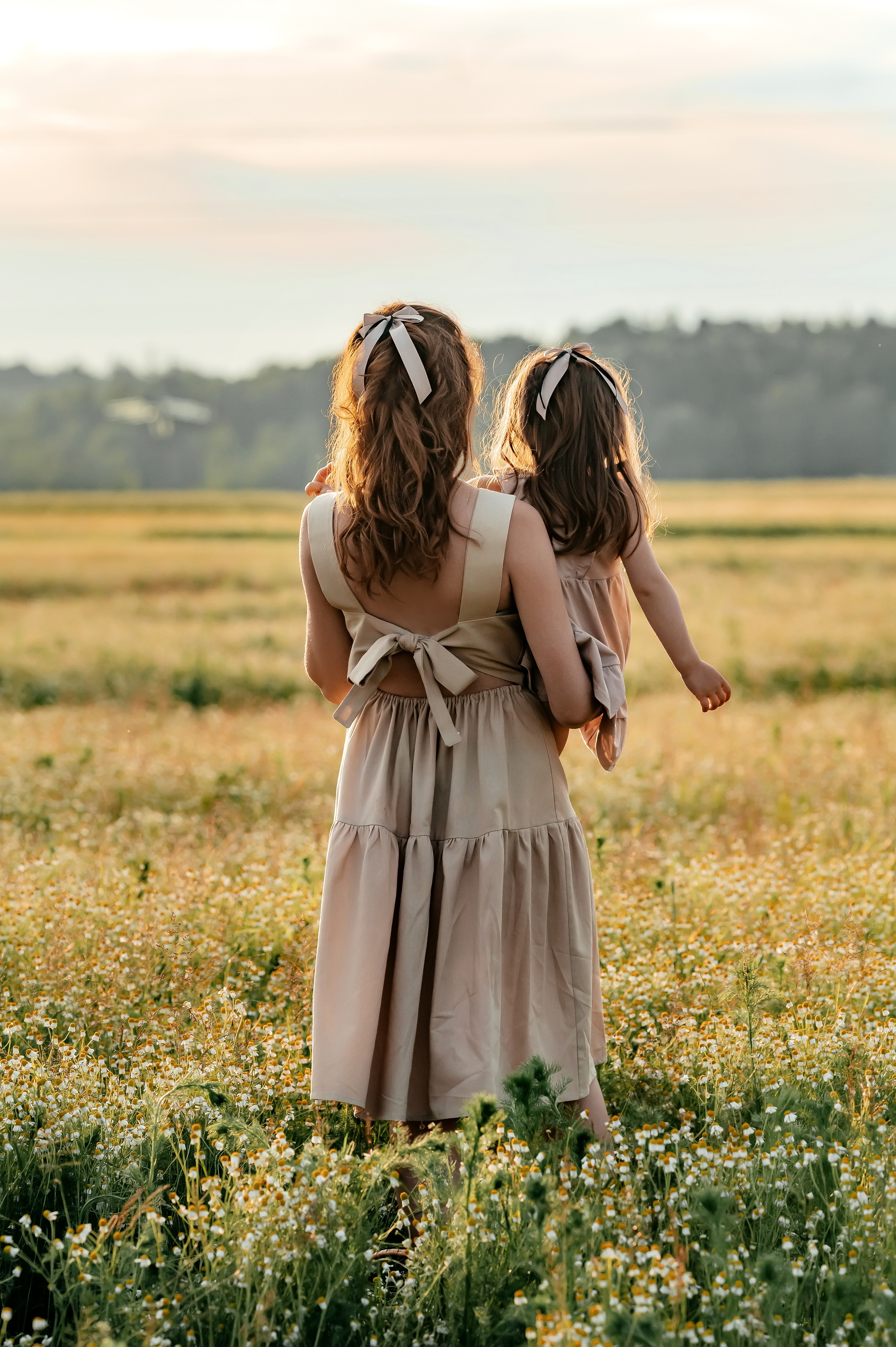 Ира, ромашковое поле, Фрязино. Свадебный и семейный фотограф Виктория Носачёва. Щелково, Москва и МО