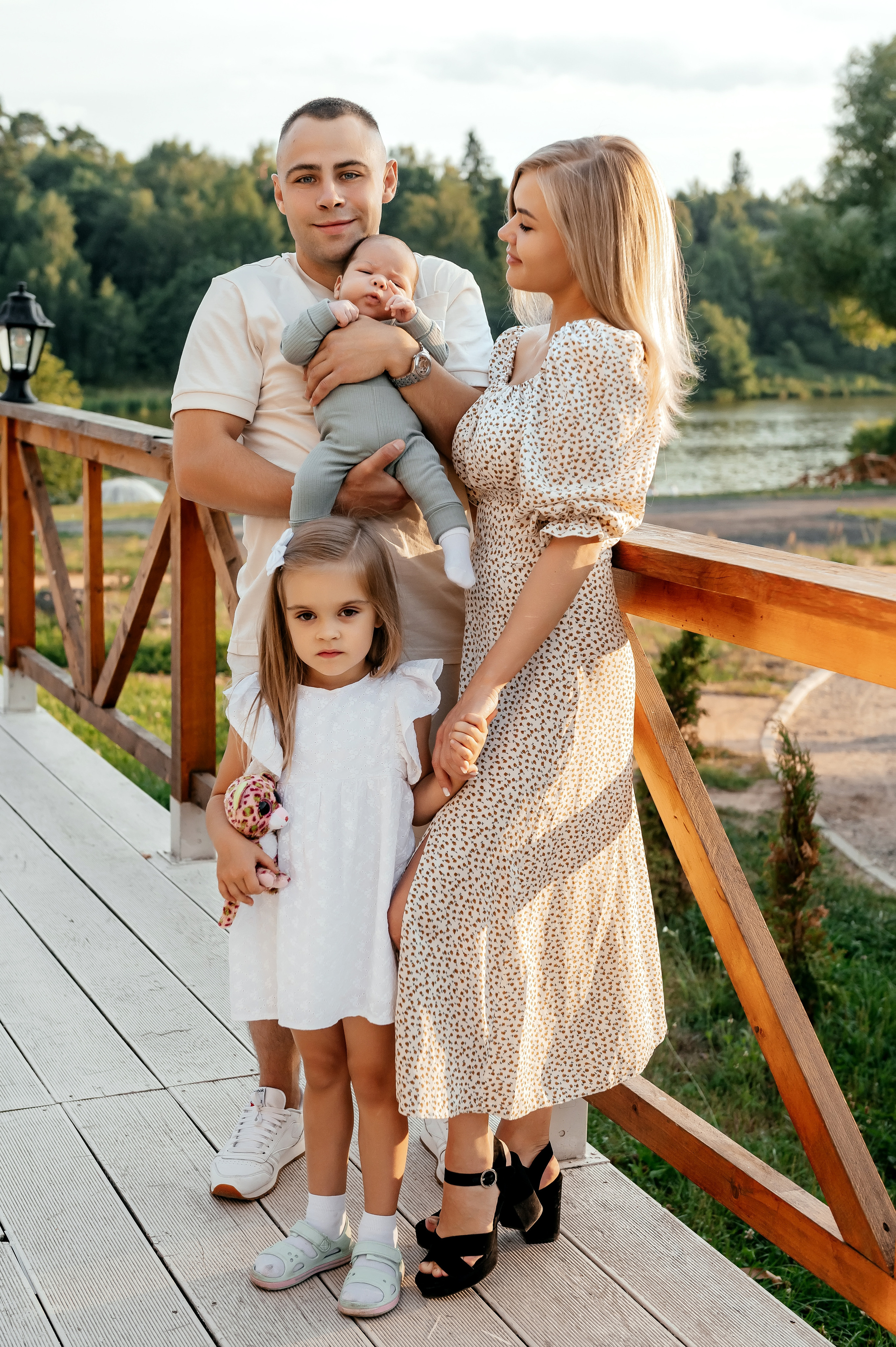 Кристина и семья в Гребнево. Свадебный и семейный фотограф Виктория Носачёва. Щелково, Москва и МО