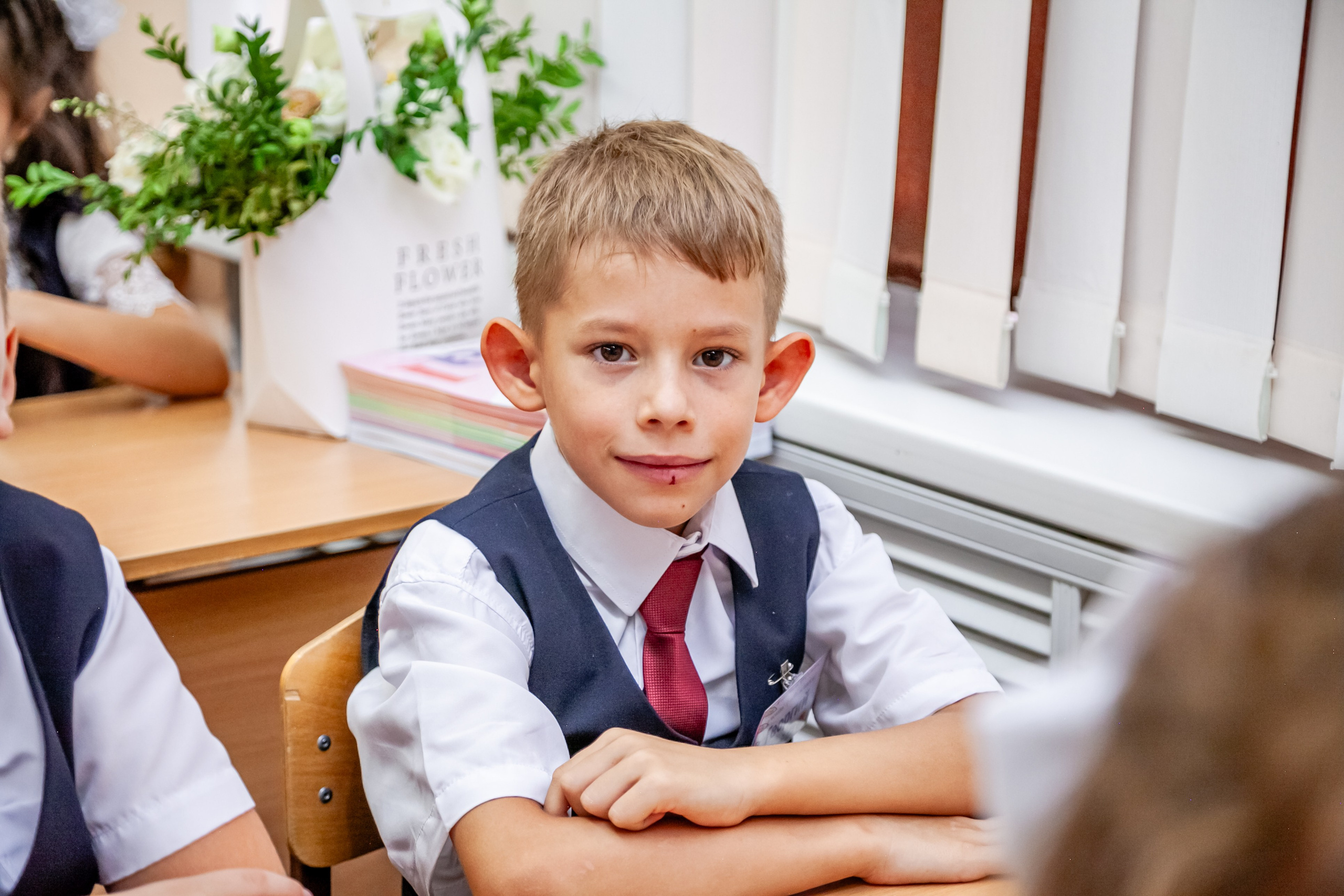1 сентября линейка. Свадебный и семейный фотограф в Армавире