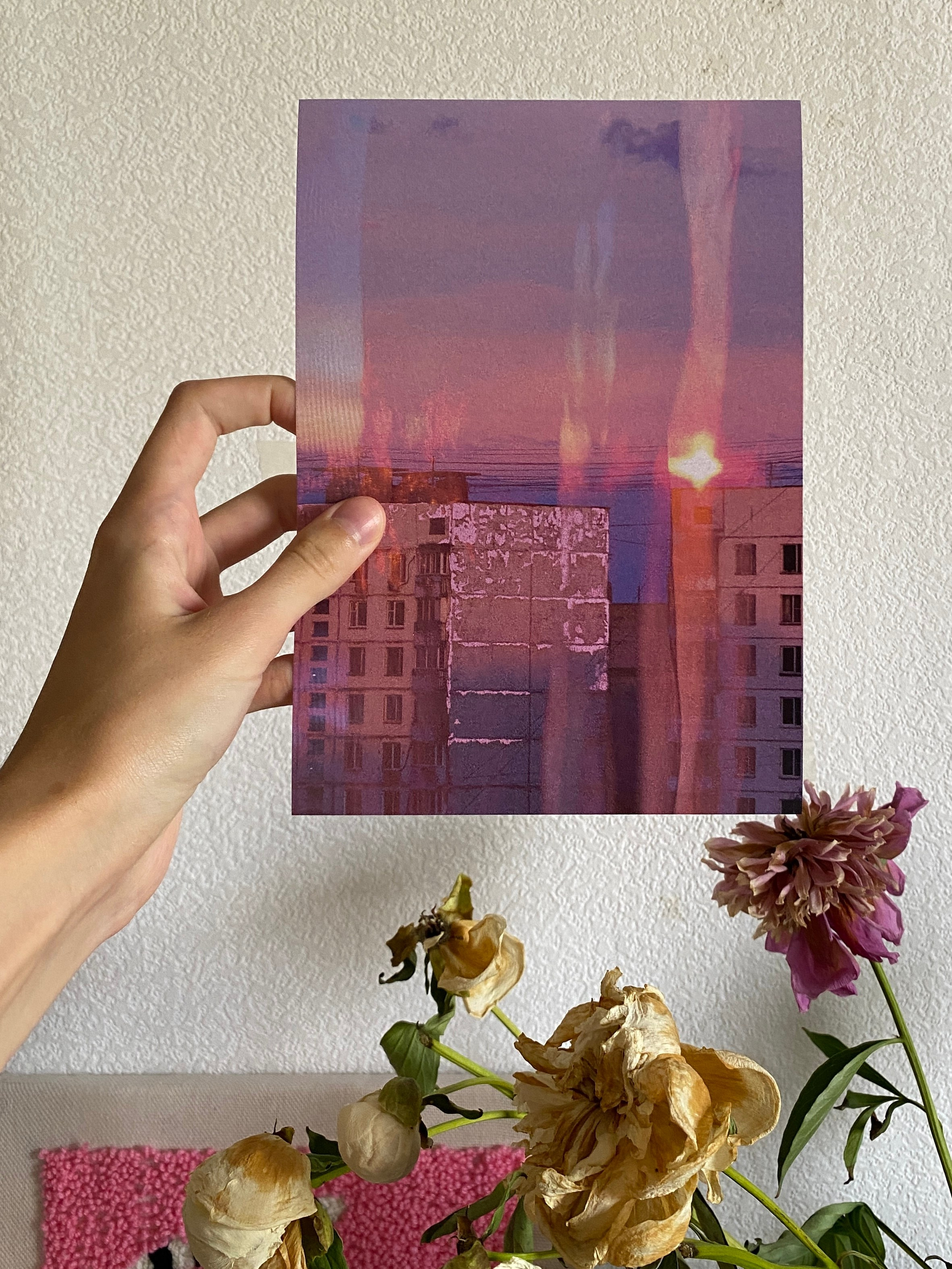 «На дне». Мультидисциплинарная художница