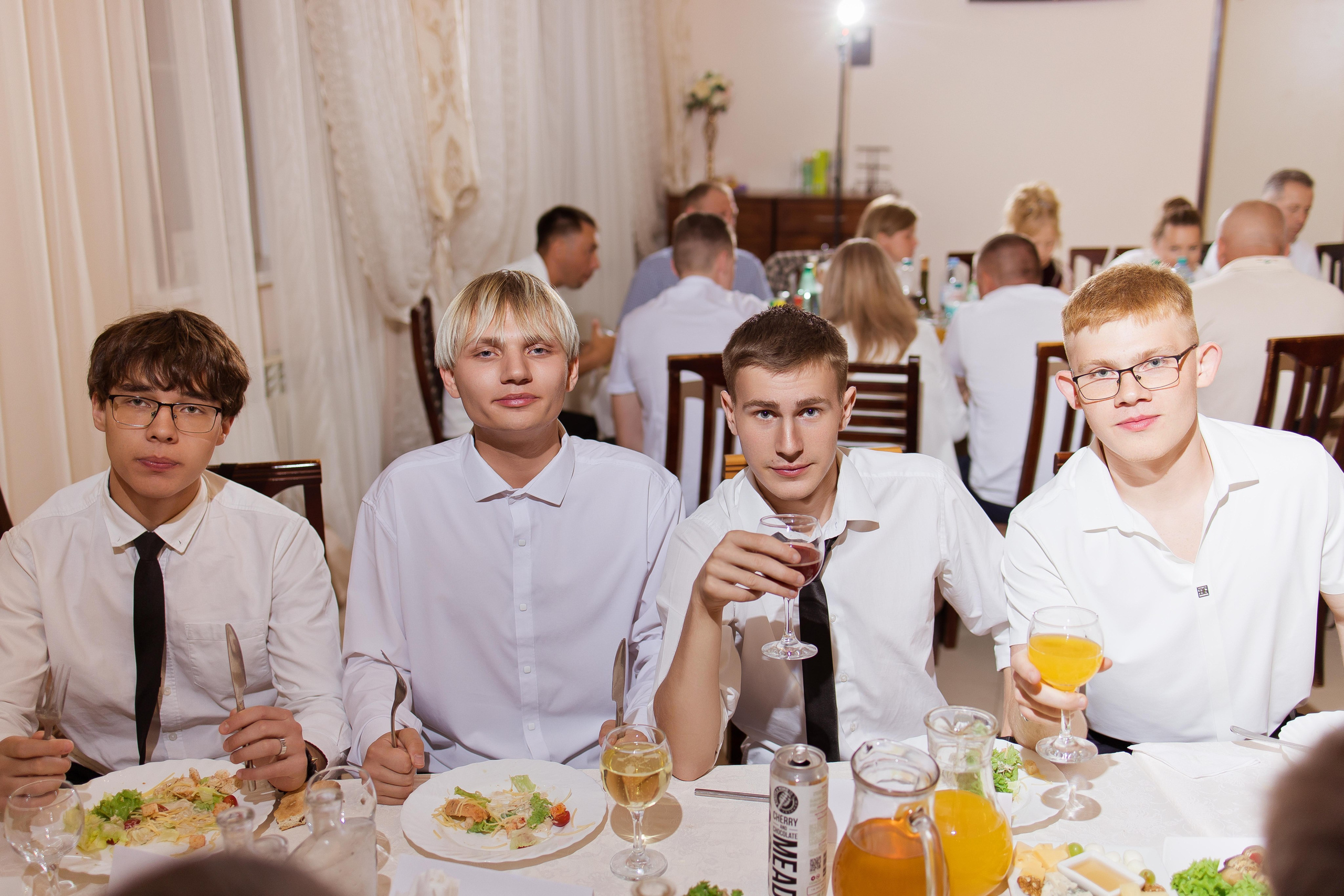 Выпускные 9-11 классы. Свадебный и семейный фотограф Яна Стражева. Волгоград, Москва