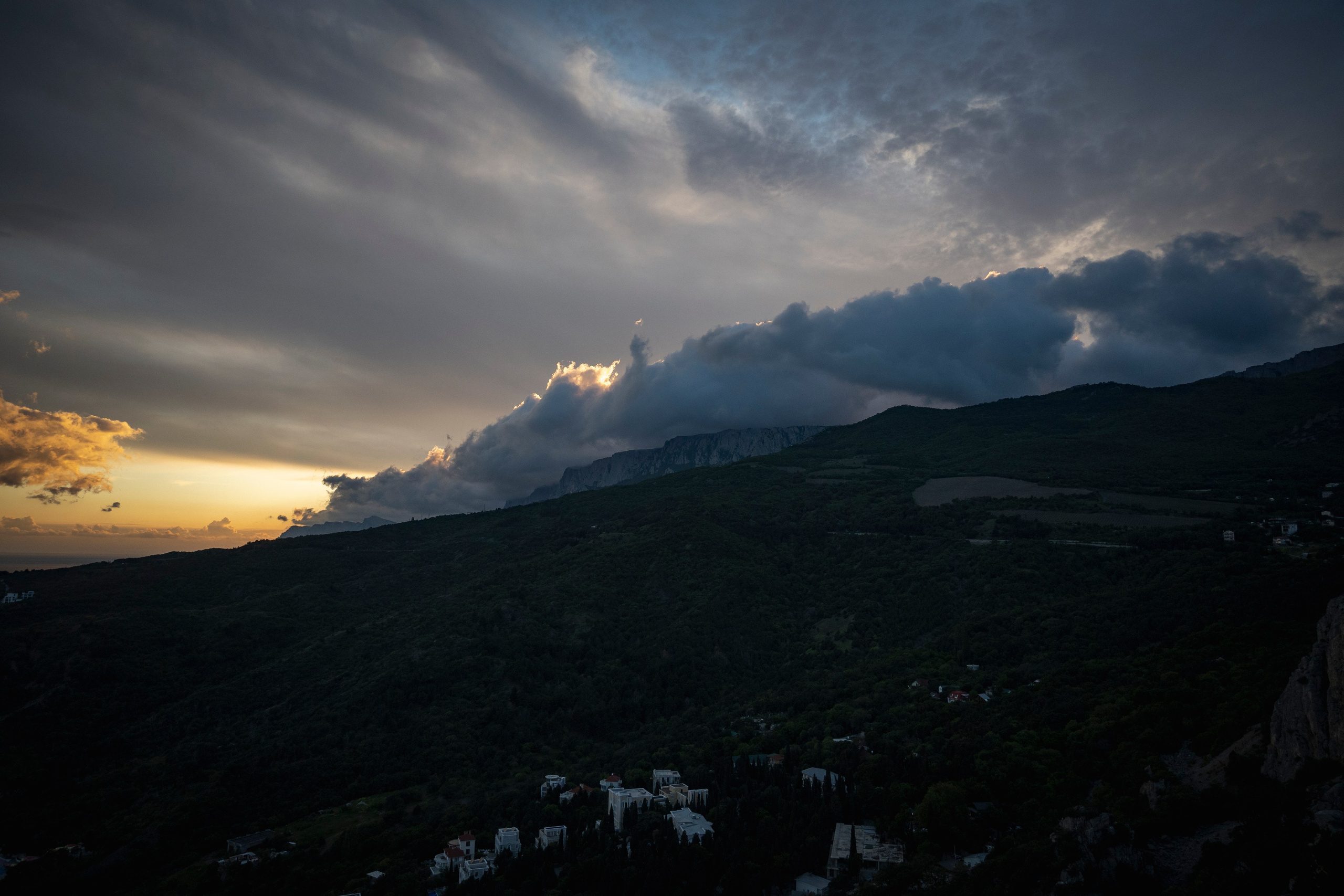 Крым май 2022. Фотограф Роман Адлер