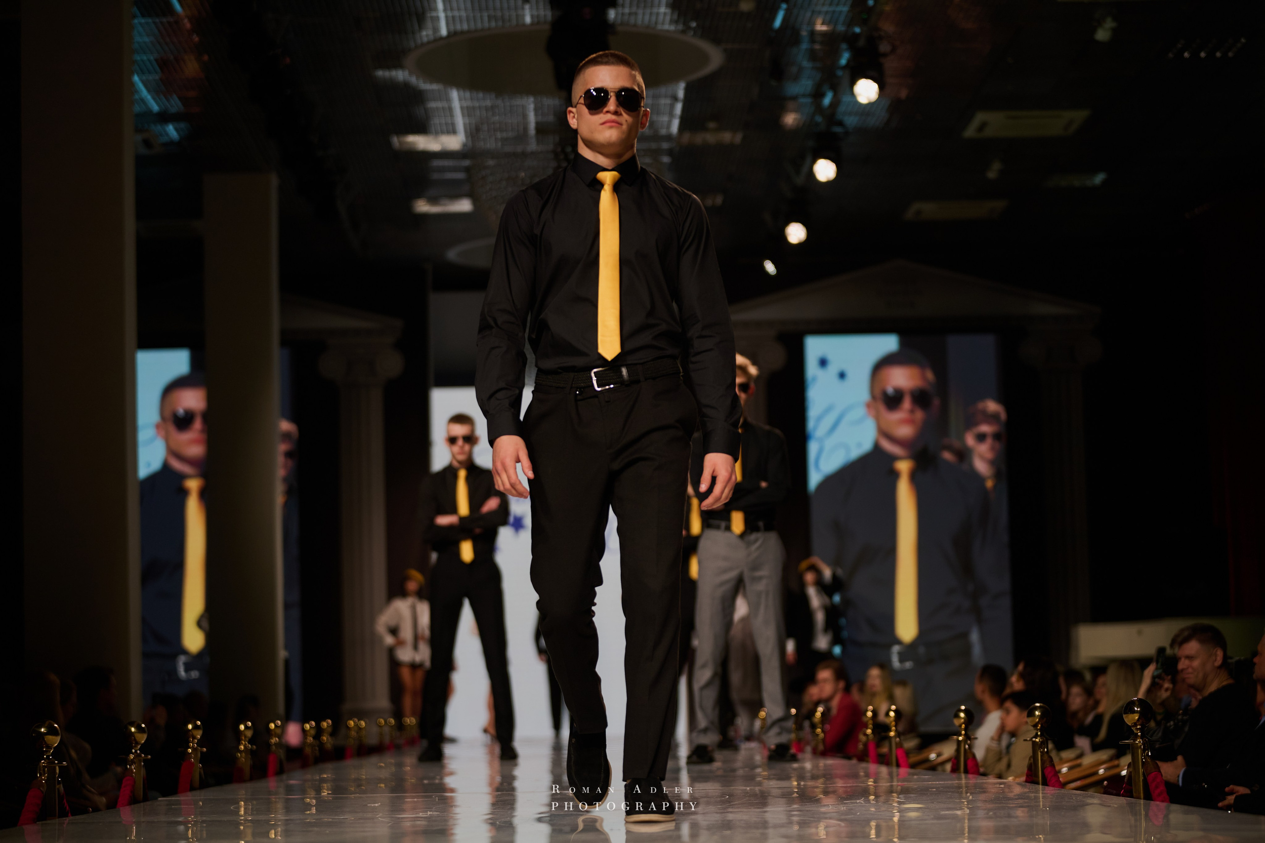 ESTET FASHION WEEK ВЕСНА — 2025. Фотограф Роман Адлер