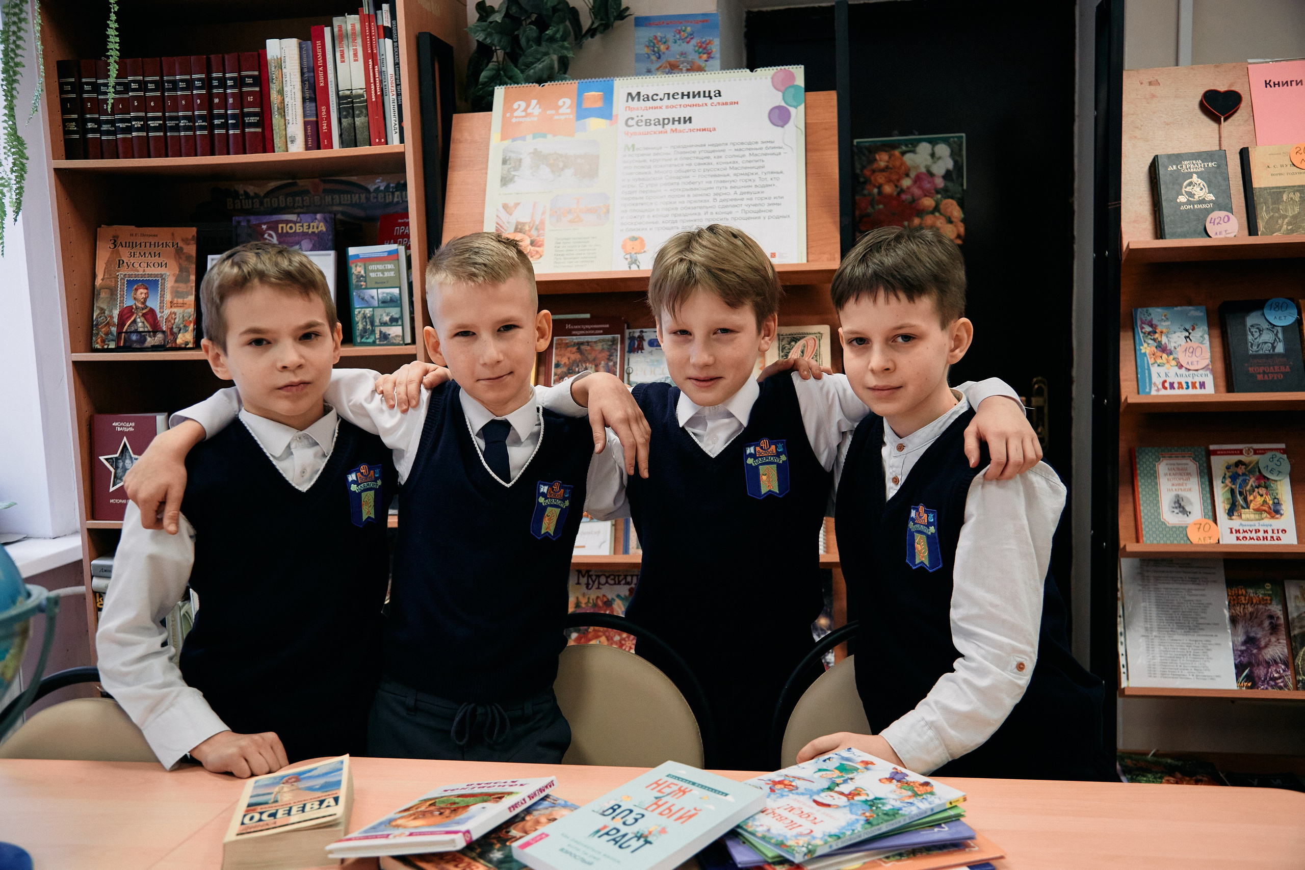 Одноклассники. Школьная фотография в Санкт-Петербурге, выпускные альбомы, фотосессии