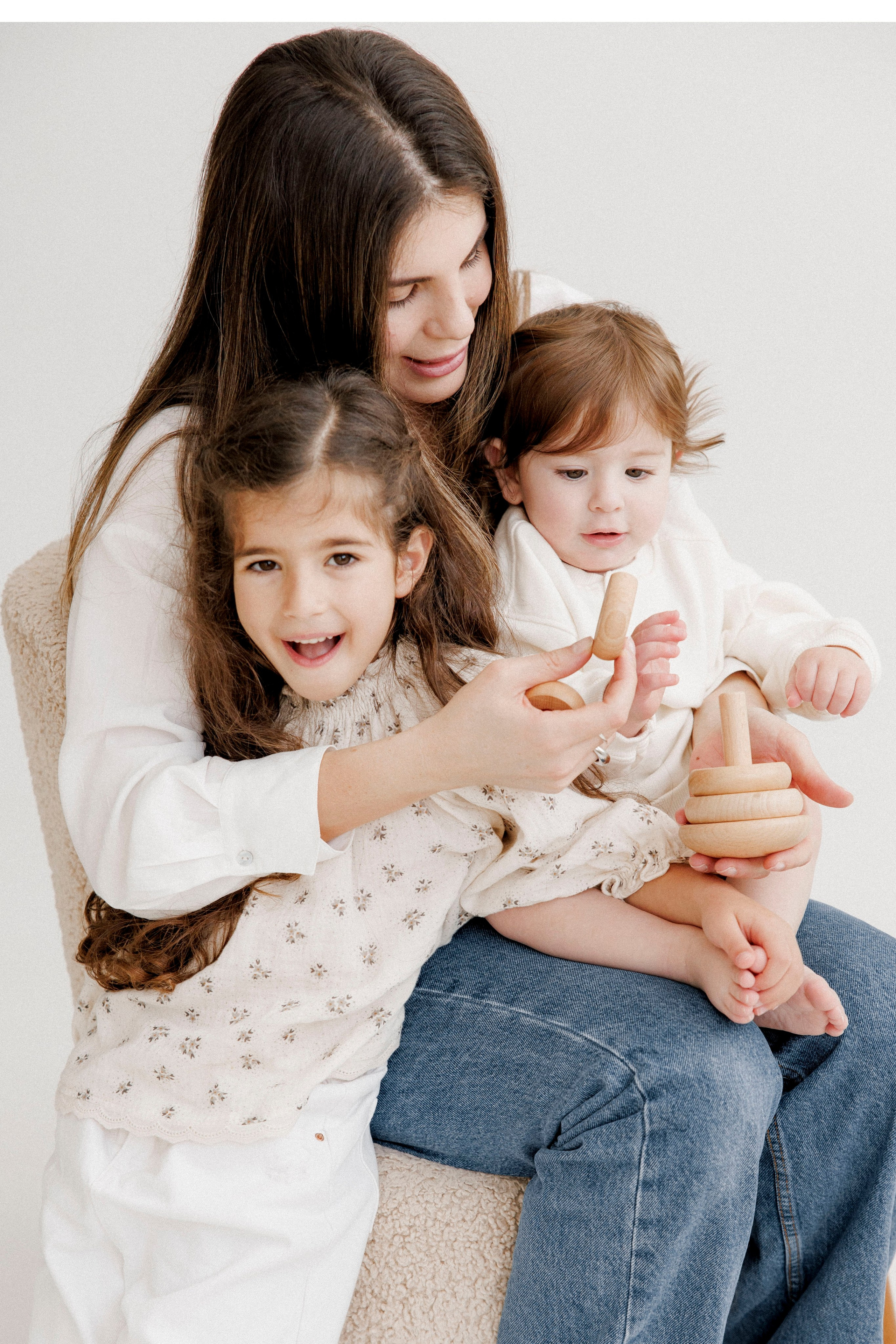 One year inside the White studio. Wedding and family photographer