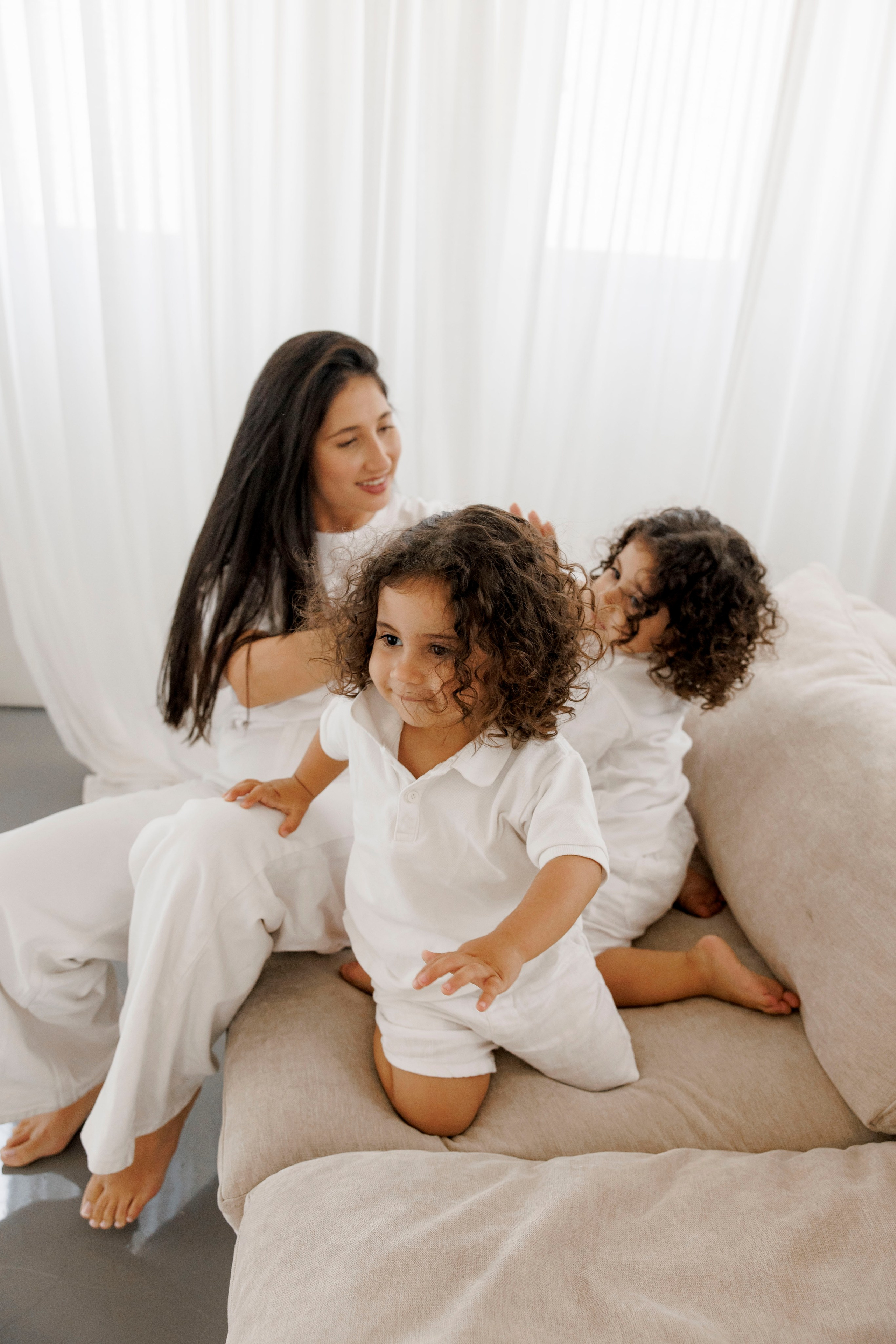 Family photoshoot inside the studio in Hadera. Wedding and family photographer
