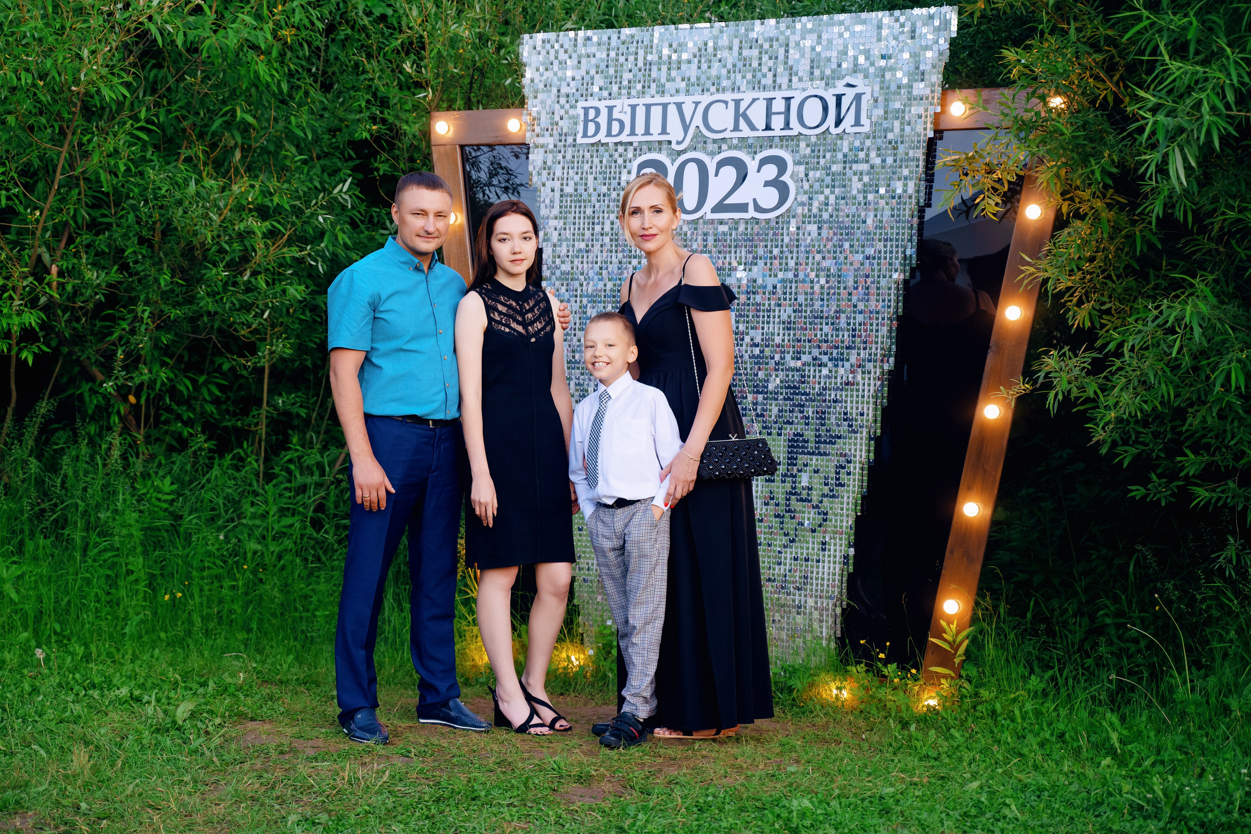 Выпускной 11 класс. Фотограф Ким Наталья в Красноярске