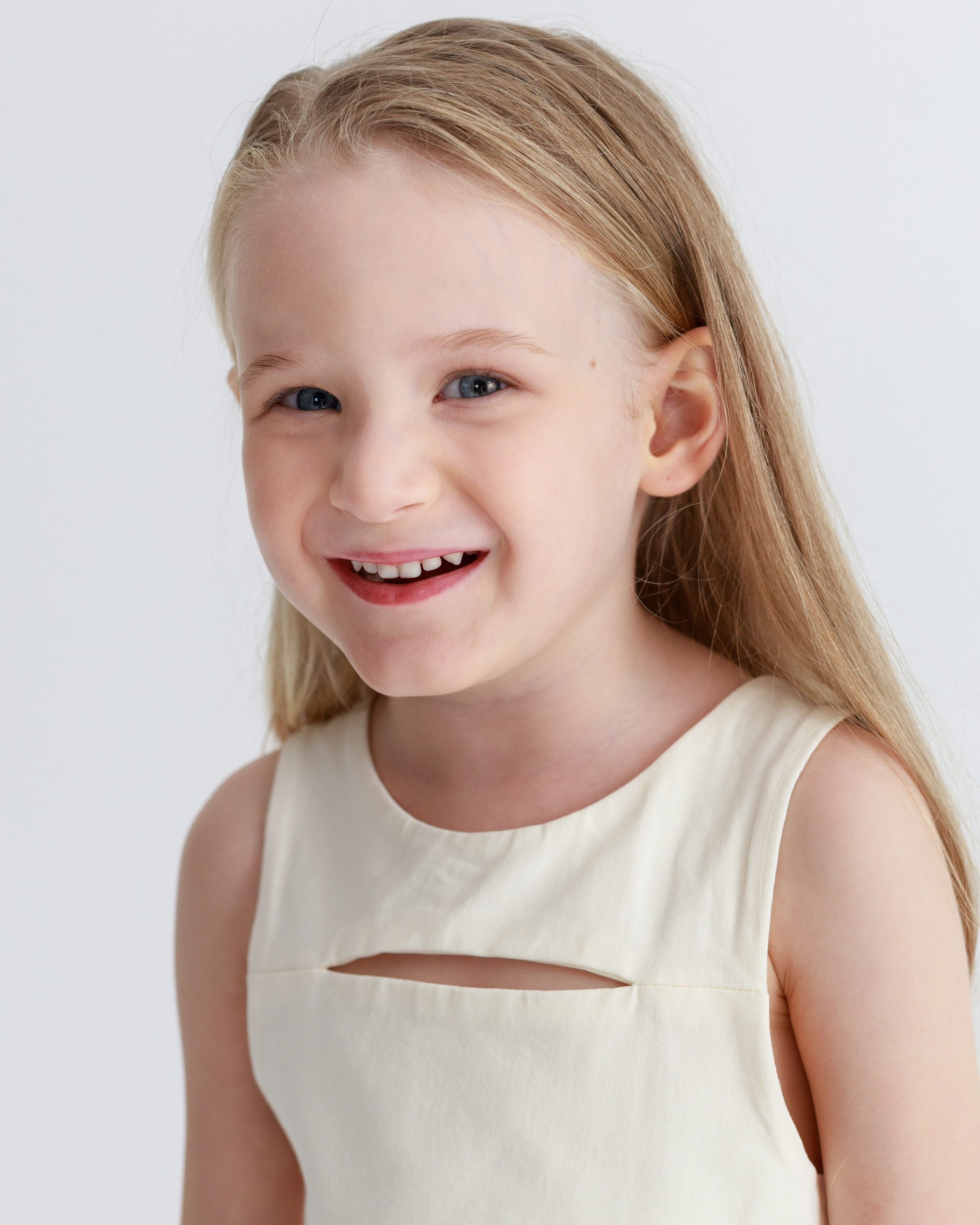 Ульяна Анисова 108/5/27. Римма Зайцева контент для брендов