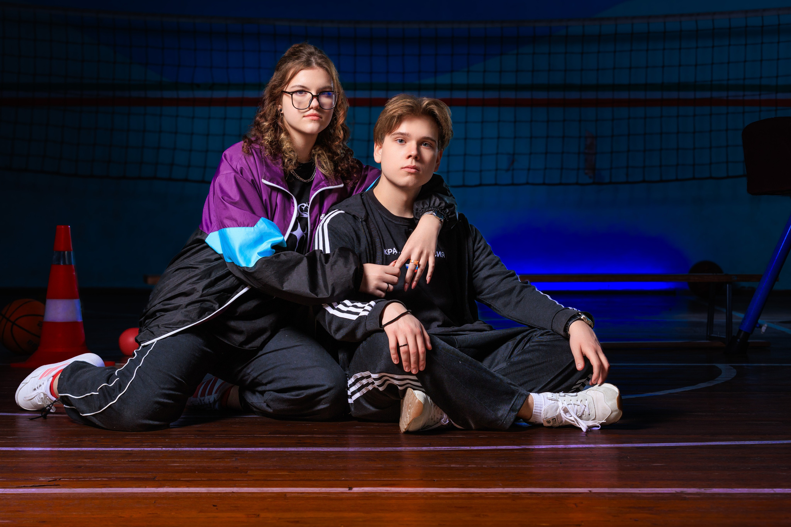 Смотреть фотки в спортзале. Выпускные альбомы Геленджик, Новороссийск, Краснодар, Туапсе