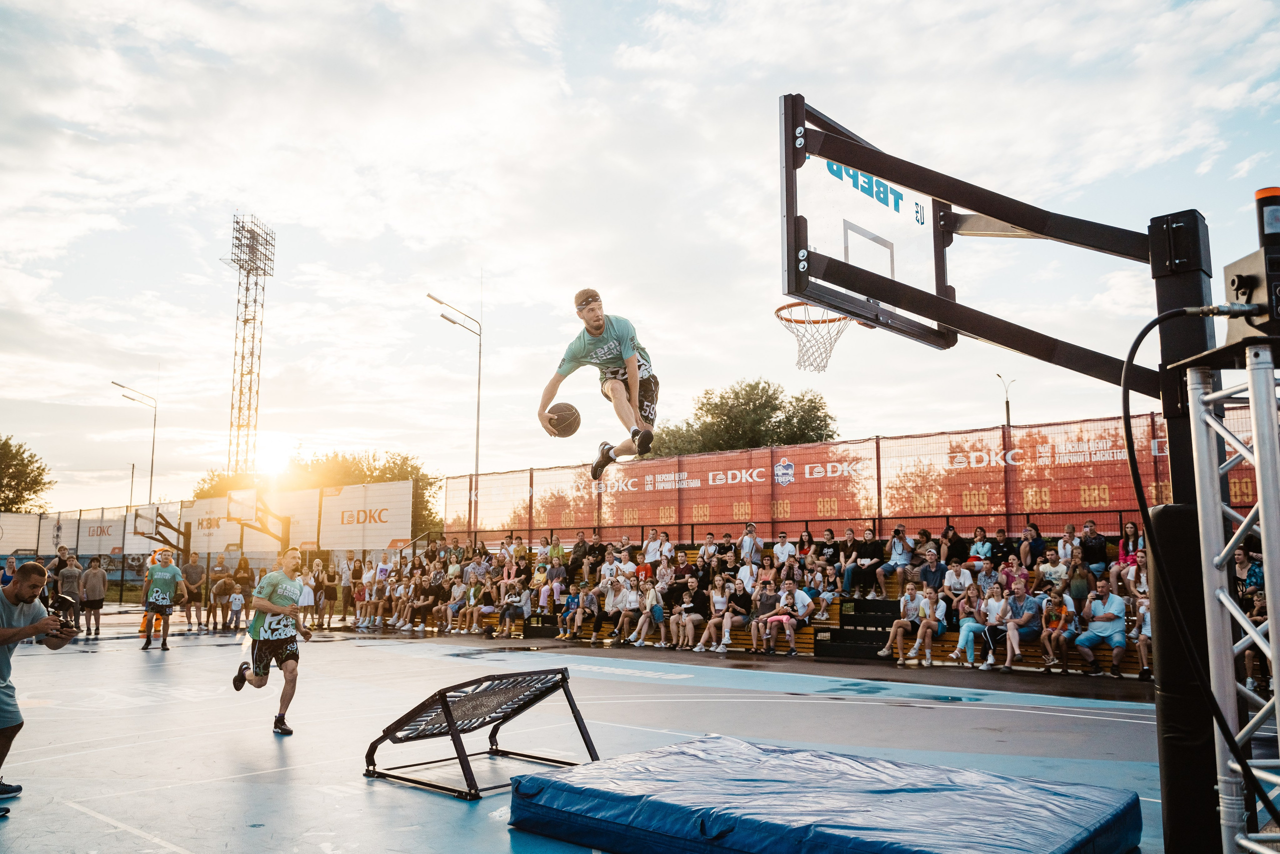 РЕПОРТАЖ. Фотограф Леонид Смирнов | Репортажи | Автосъемки | Выпускные