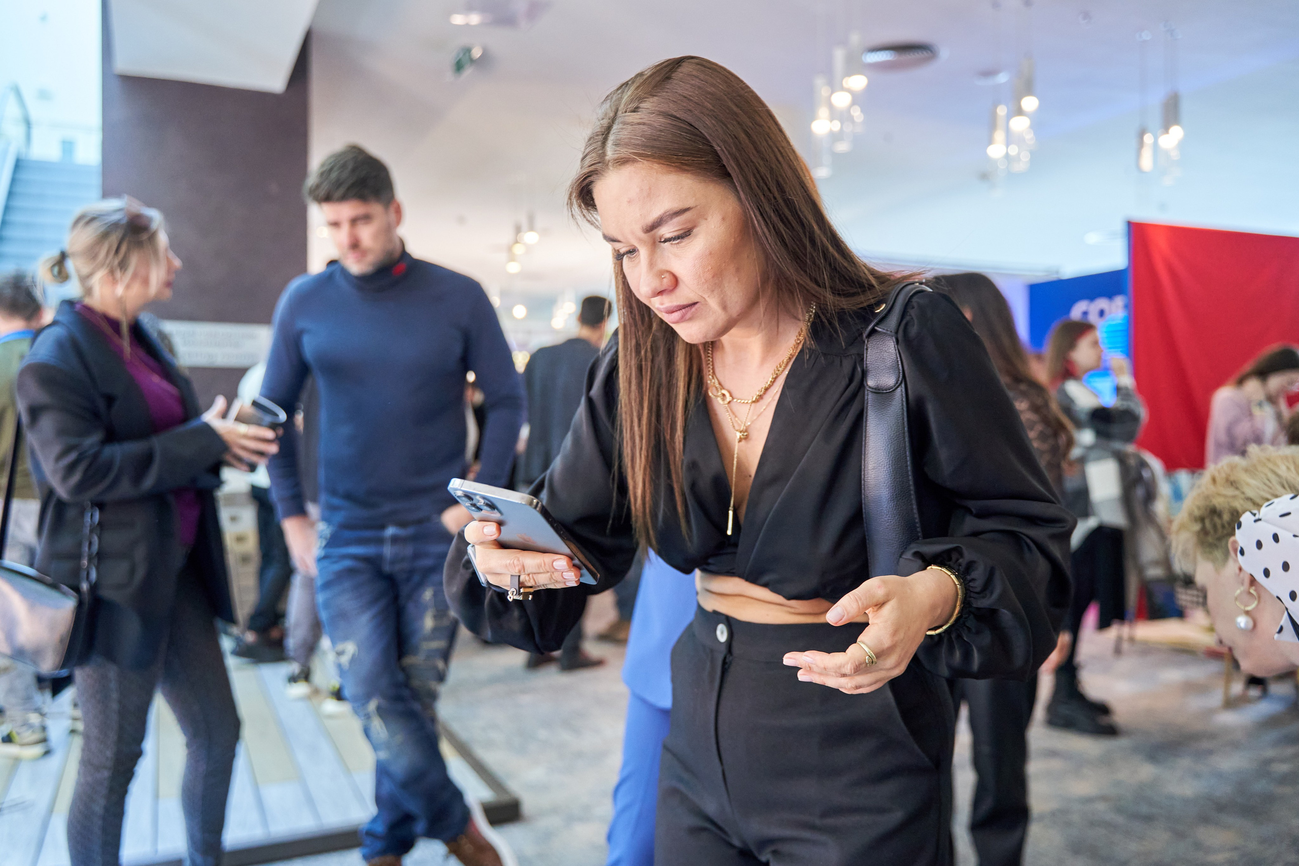 Выставка мебели MilanaHome. Фото и видео съемка в Сочи Адлере Красной поляне