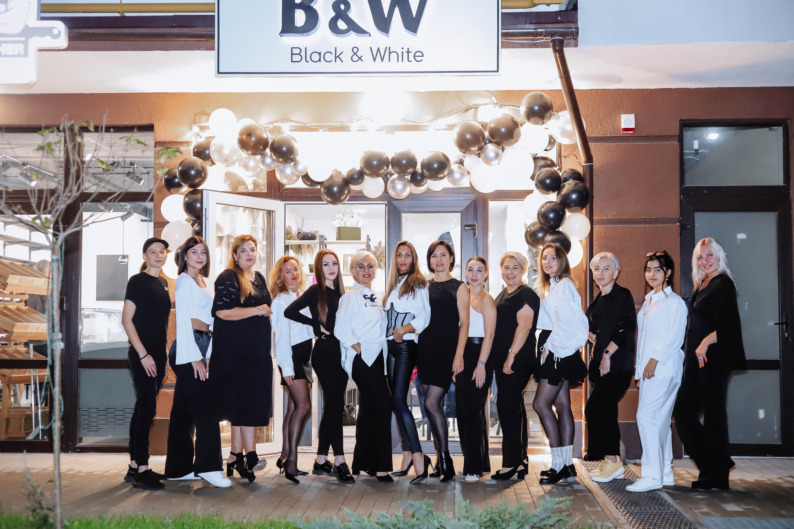 Открытие салона Black&White. Женский/Детский фотограф в Симферополе Вероника Слепогина