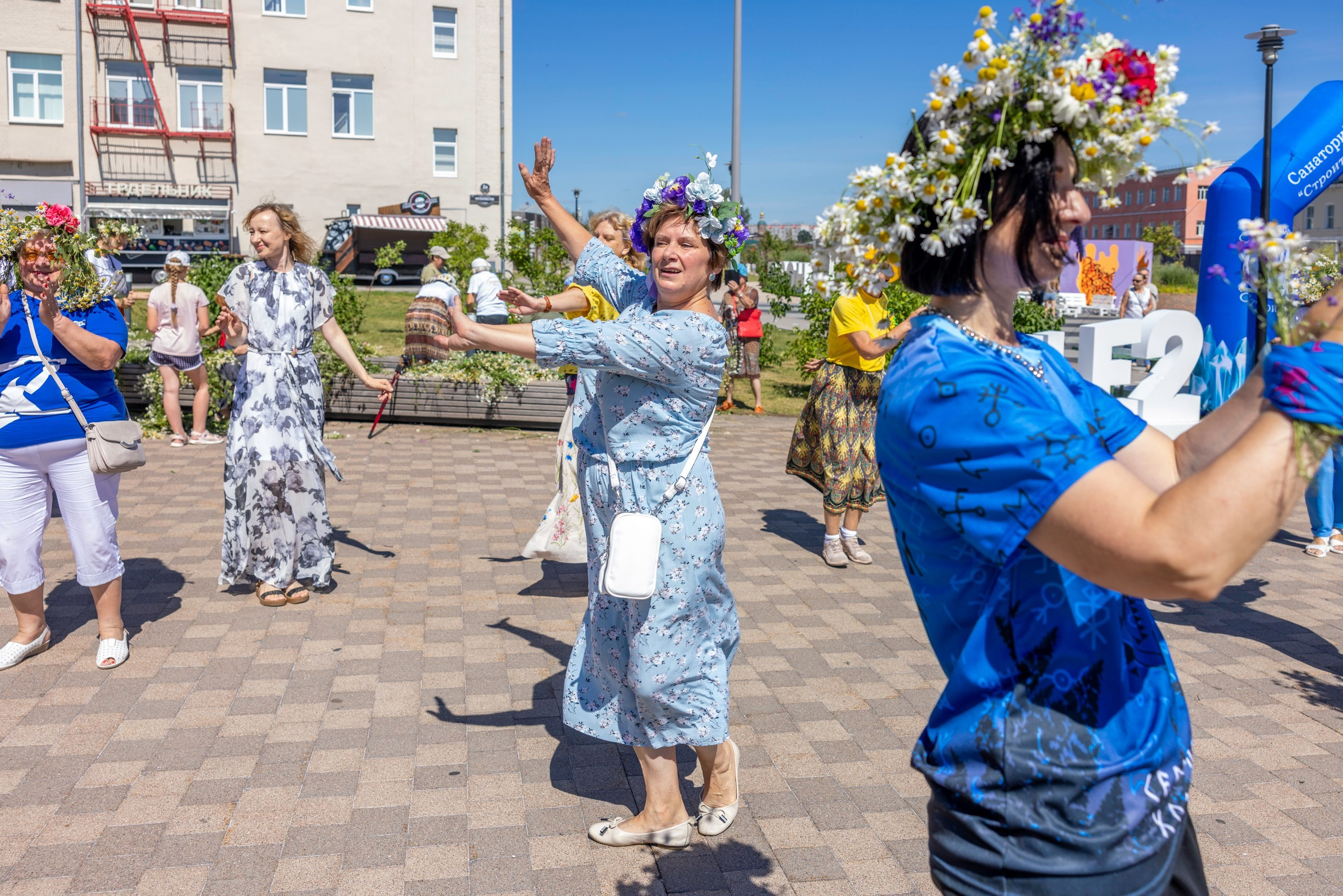 Фестиваль «Ромашковый хоровод». Северная ходьба. Фотограф в Туле Крупский АнДРей. Фотостудия «КАДР71» в Туле