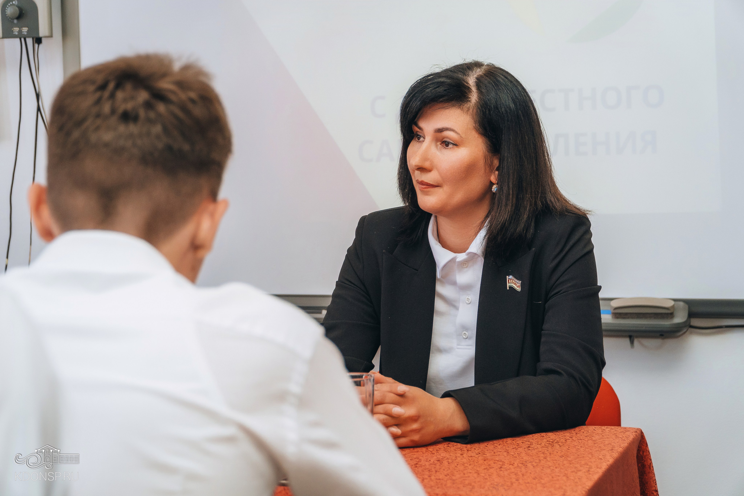 «Власть — это мы». Новотитаровский Дом культуры