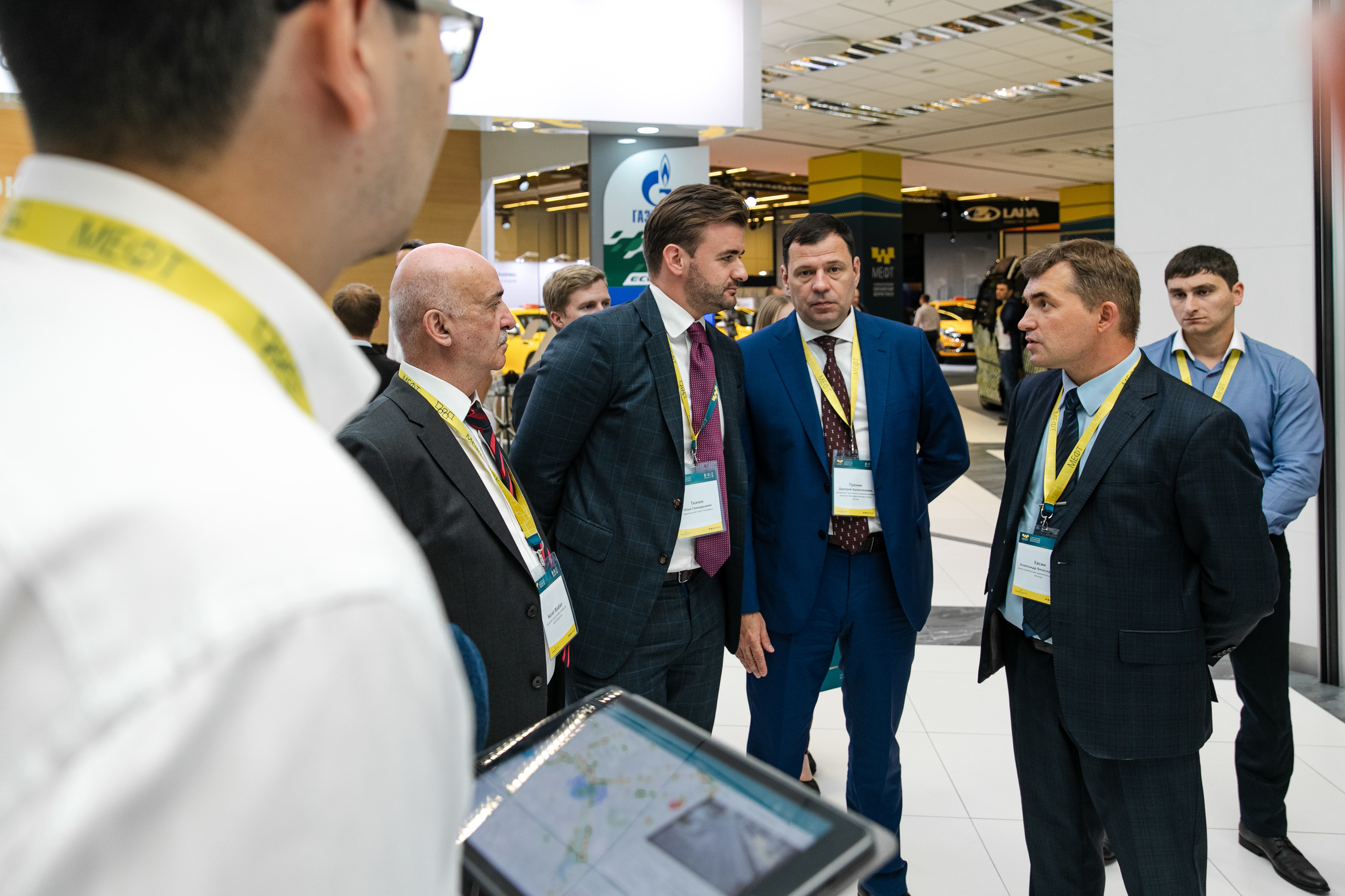 МЕФТ. Свадебный репортажный фотограф в Москве