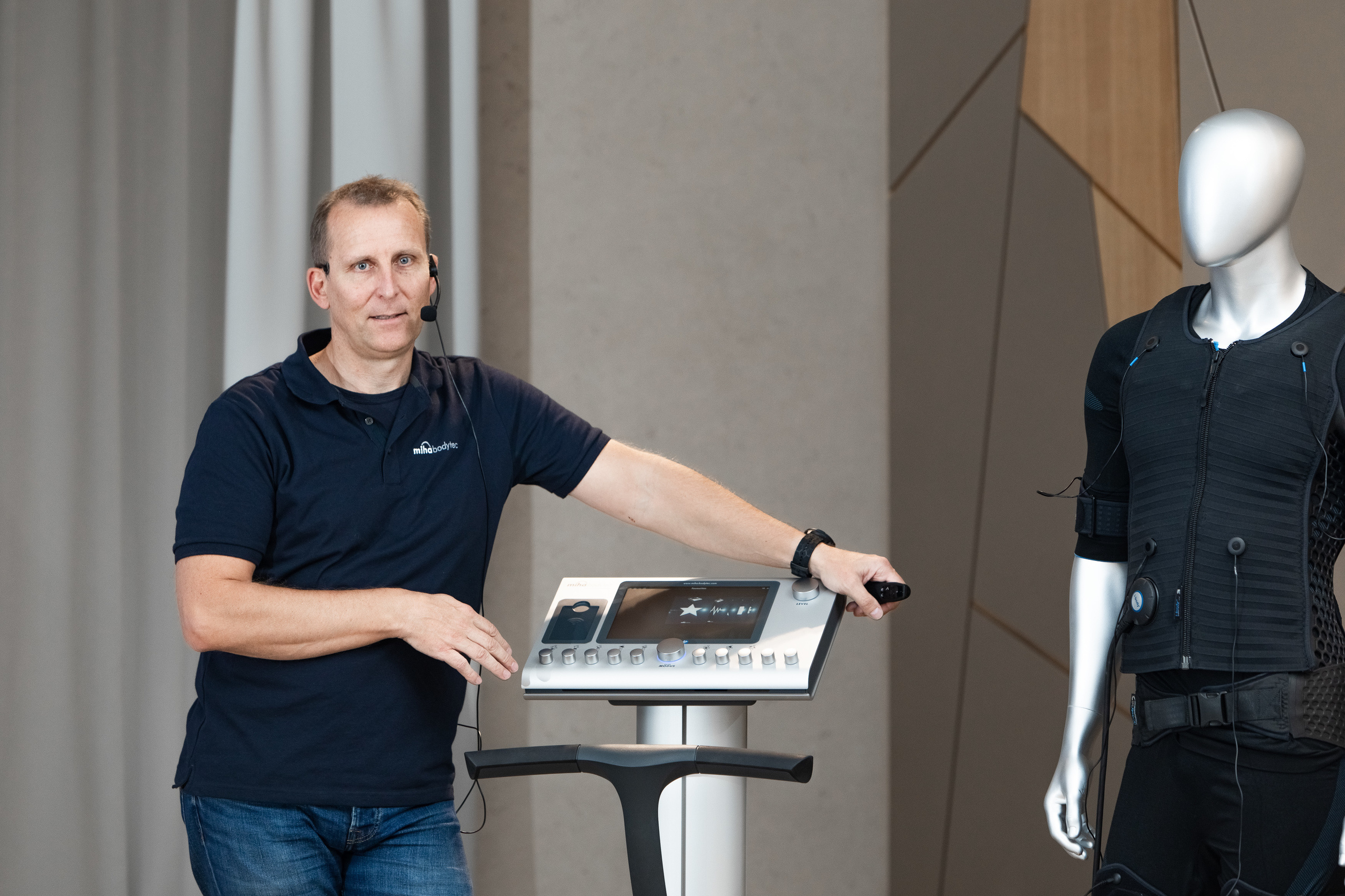 EMS тренировки. Свадебный репортажный фотограф в Москве