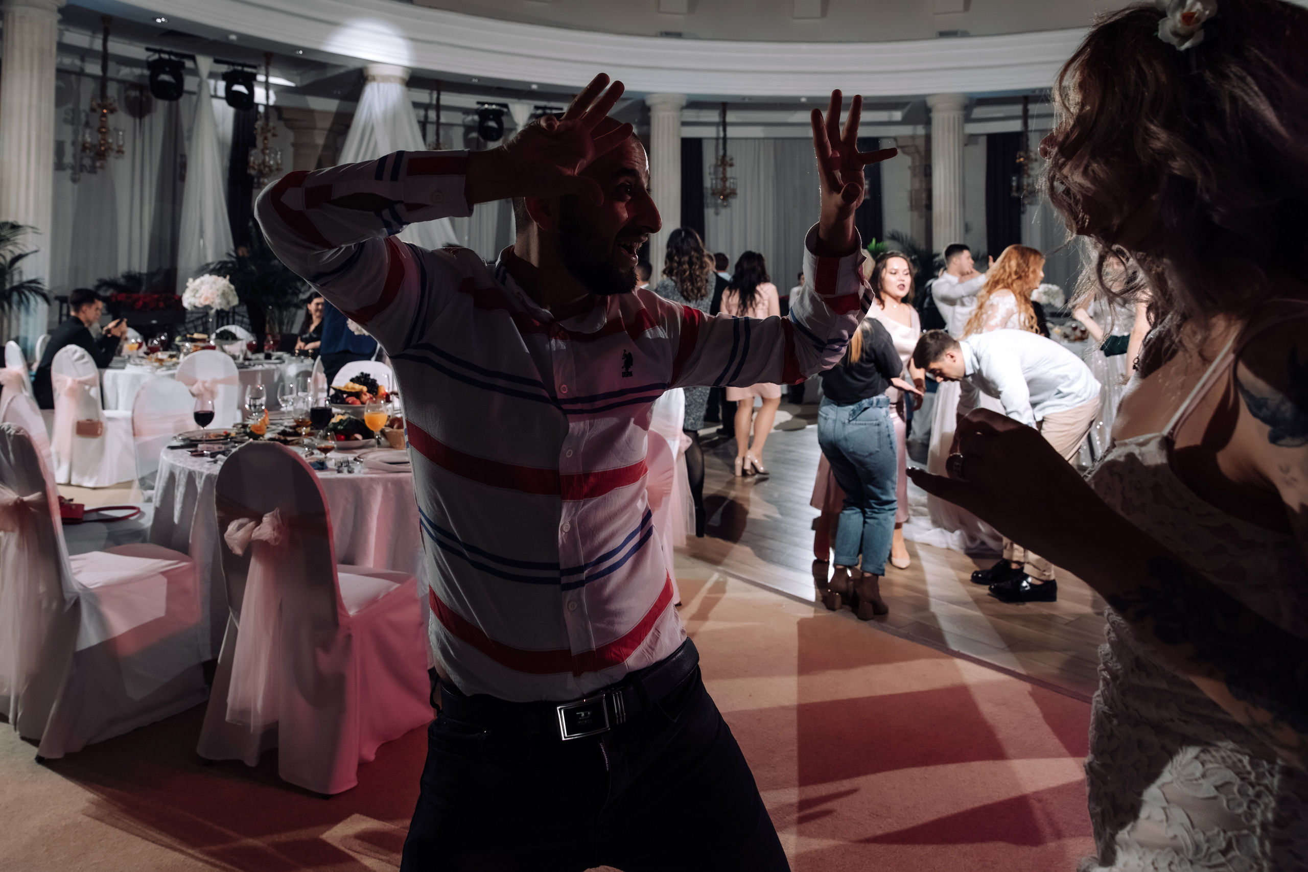 WParty Богдана Лисевского. Свадебный репортажный фотограф в Москве