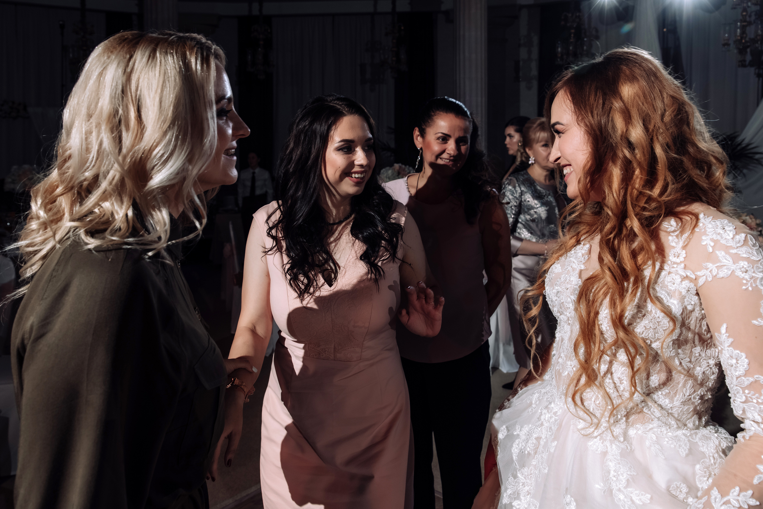 WParty Богдана Лисевского. Свадебный репортажный фотограф в Москве