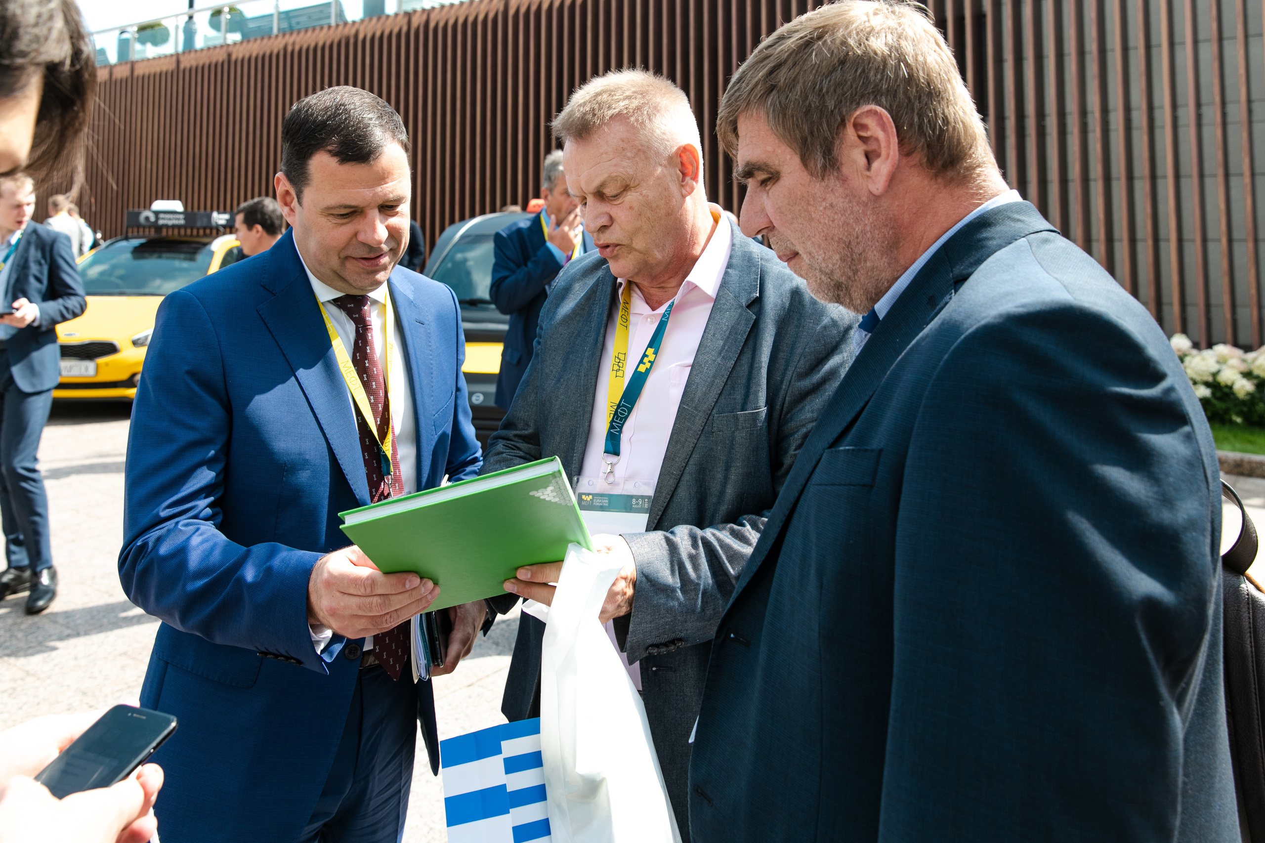 МЕФТ. Свадебный репортажный фотограф в Москве