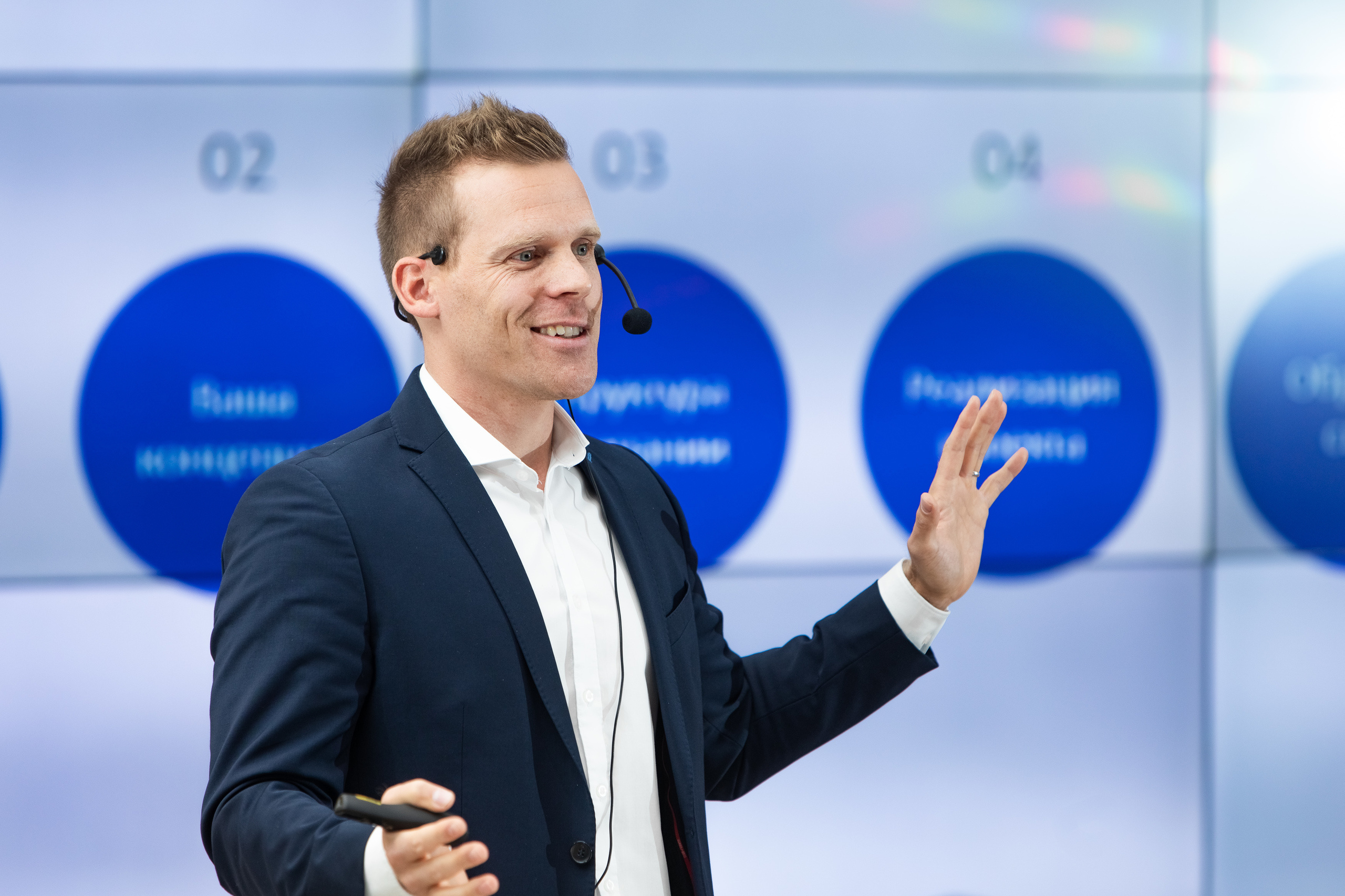 EMS тренировки. Свадебный репортажный фотограф в Москве