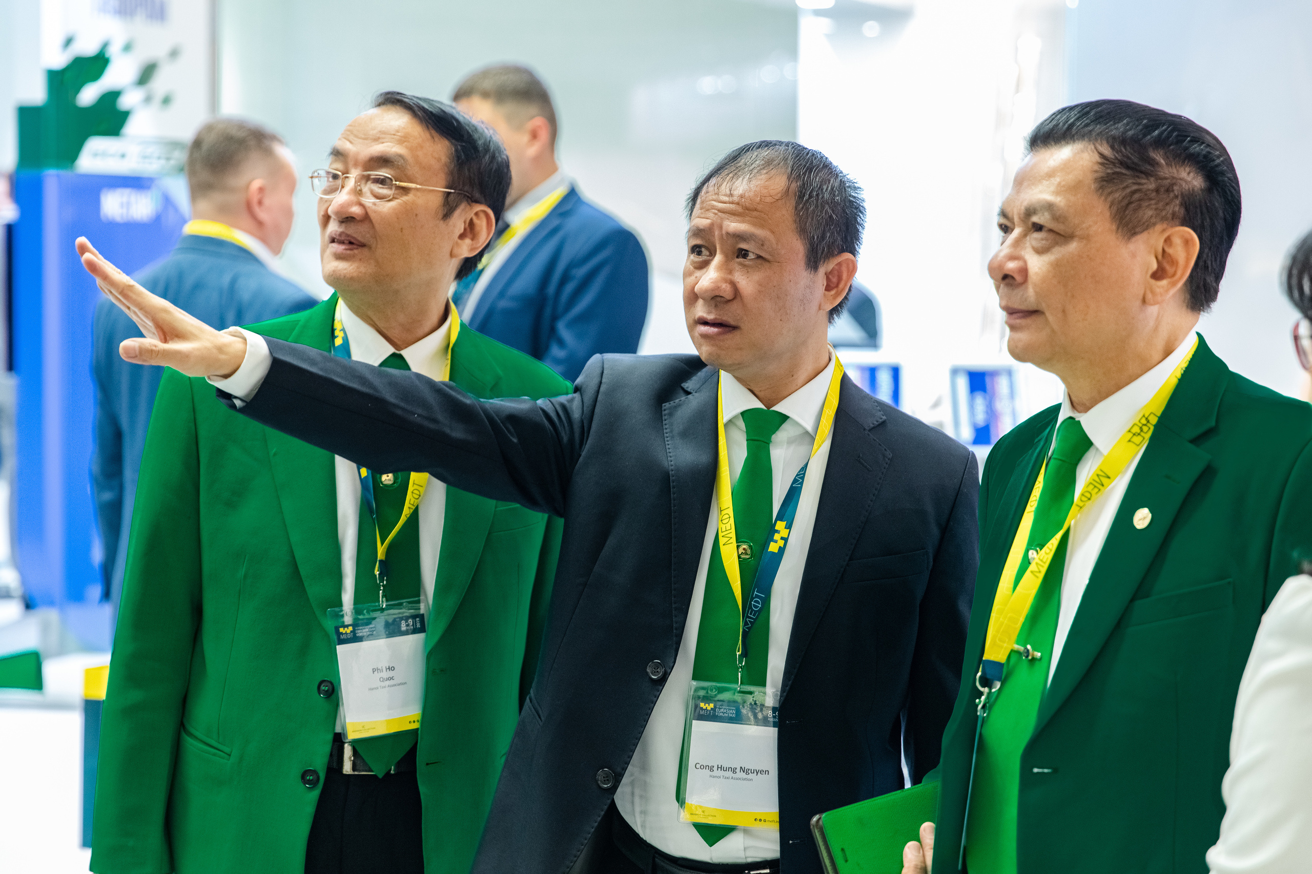 МЕФТ. Свадебный репортажный фотограф в Москве