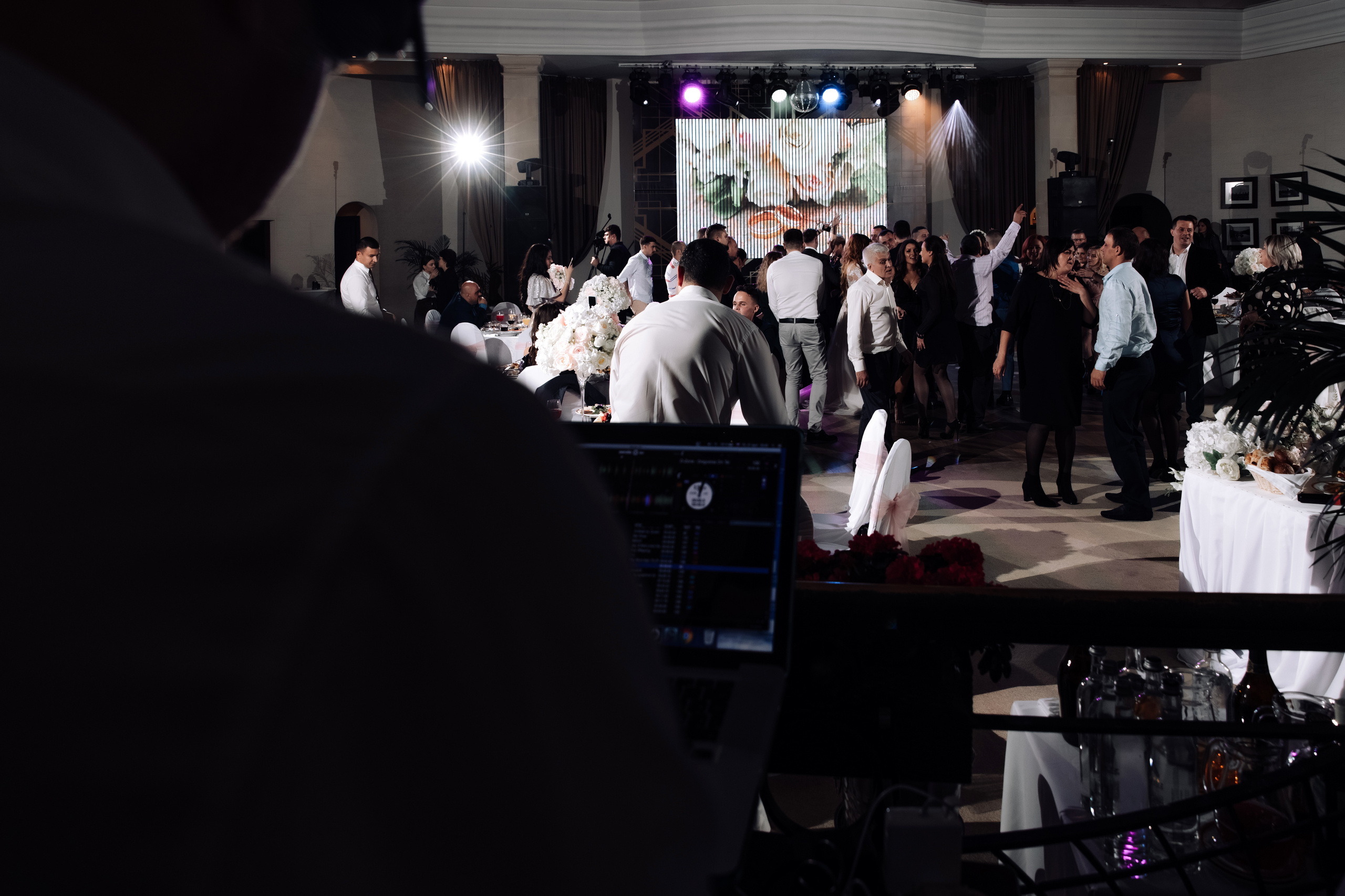 WParty Богдана Лисевского. Свадебный репортажный фотограф в Москве