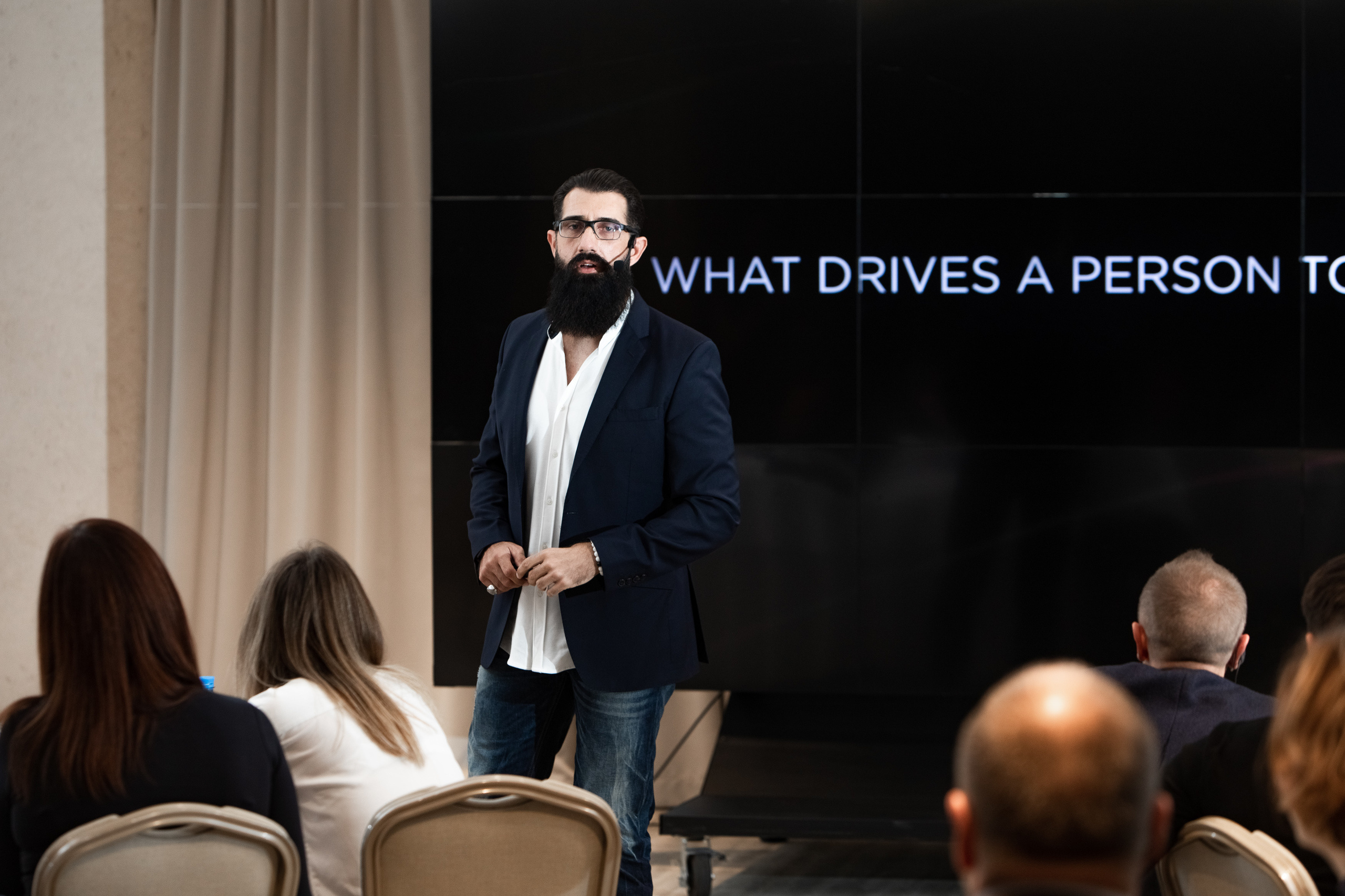 EMS тренировки. Свадебный репортажный фотограф в Москве